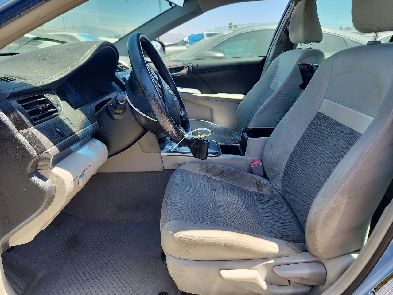 2014 Toyota Camry Hybrid Le Blue vin: 4T1BD1FK8EU106929