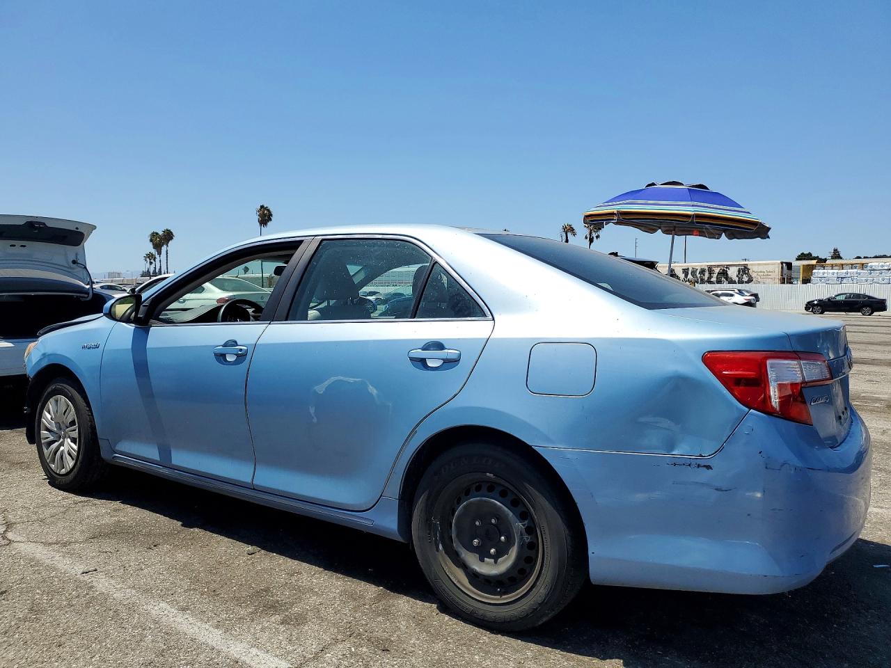 2014 Toyota Camry Hybrid Le Blue vin: 4T1BD1FK8EU106929
