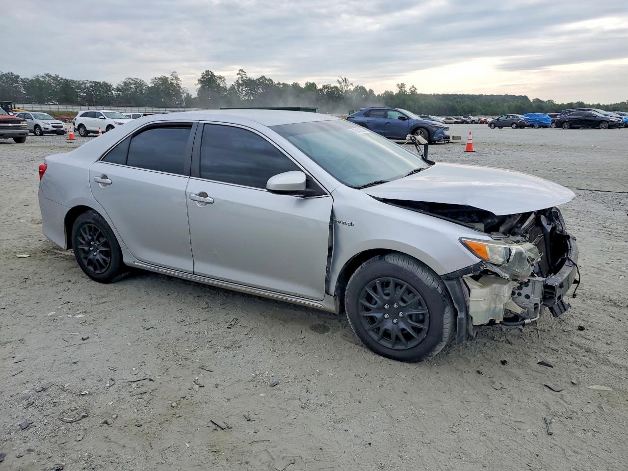 2014 Toyota Camry Hybrid Le Silver vin: 4T1BD1FK8EU128610