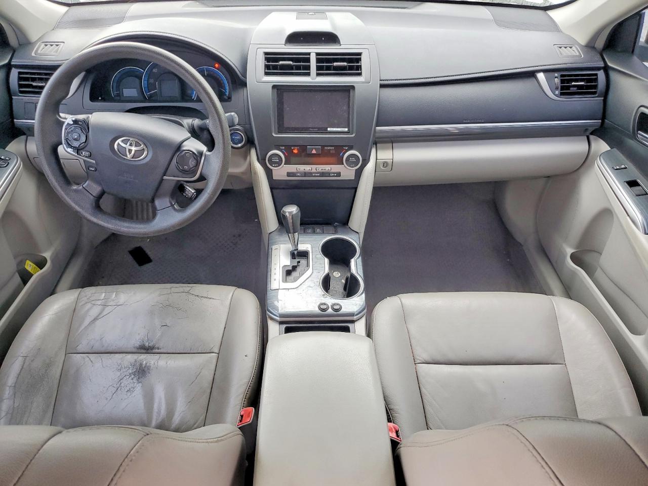 2014 Toyota Camry Hybrid Le Silver vin: 4T1BD1FK8EU128610