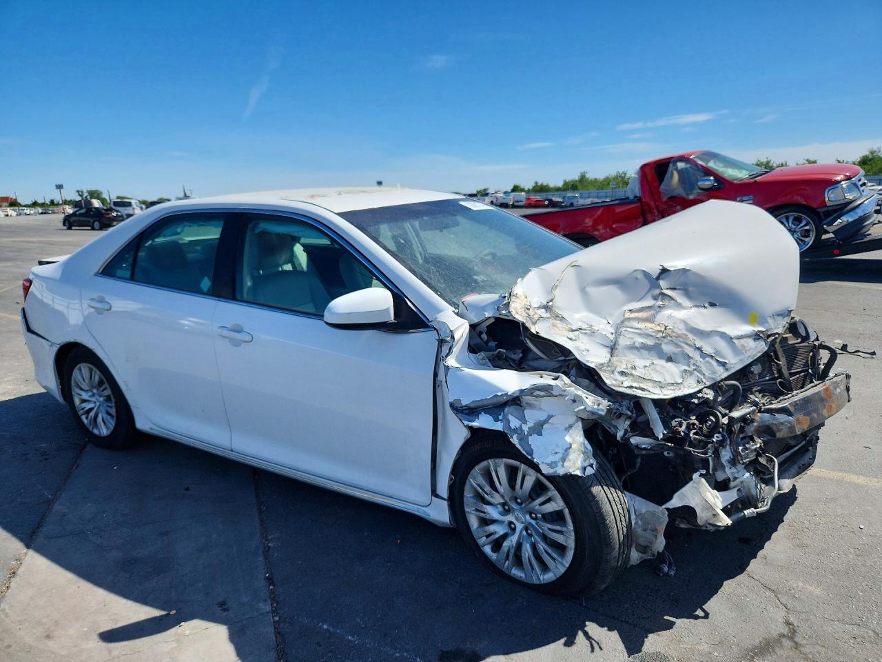 2014 Toyota Camry White vin: 4T1BD1FK8EU129028