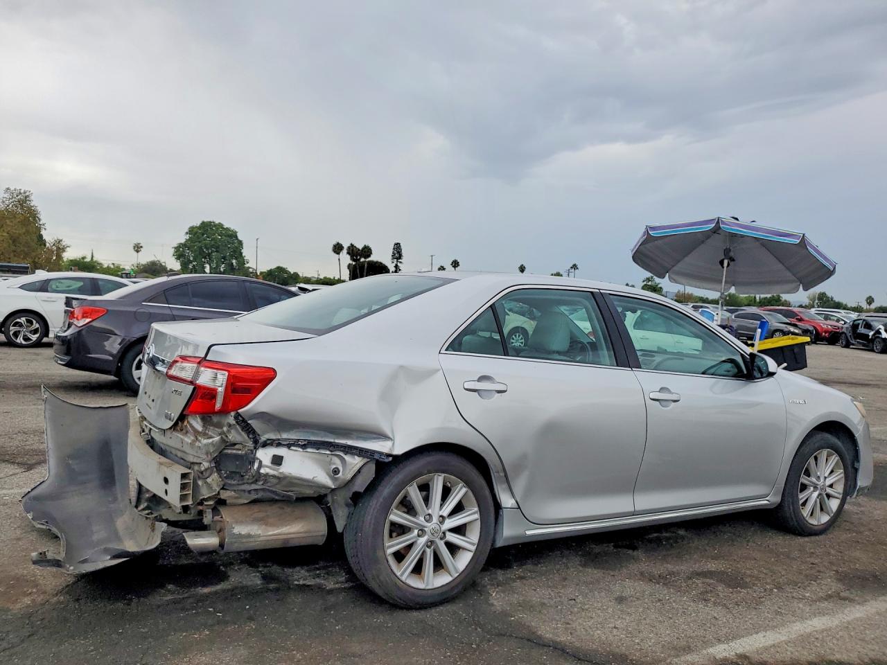 2014 Toyota Camry Hybrid Xle Серебряный vin: 4T1BD1FK8EU133872