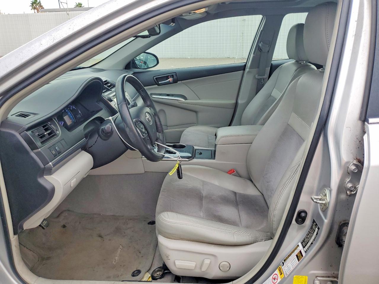 2014 Toyota Camry Hybrid Xle Серебряный vin: 4T1BD1FK8EU133872