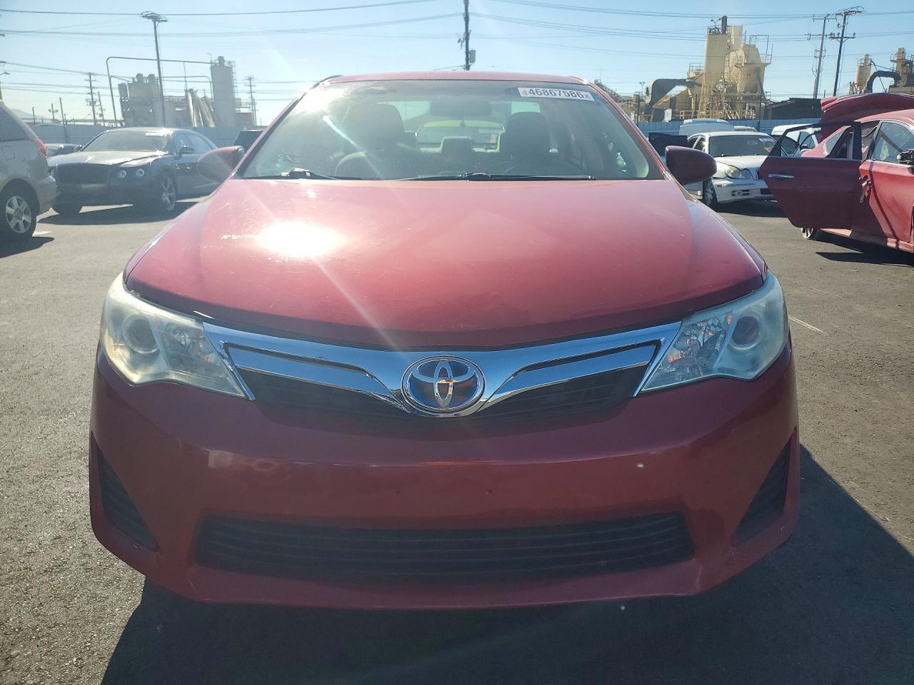 2014 Toyota Camry Hybrid Le Red vin: 4T1BD1FK8EU136934