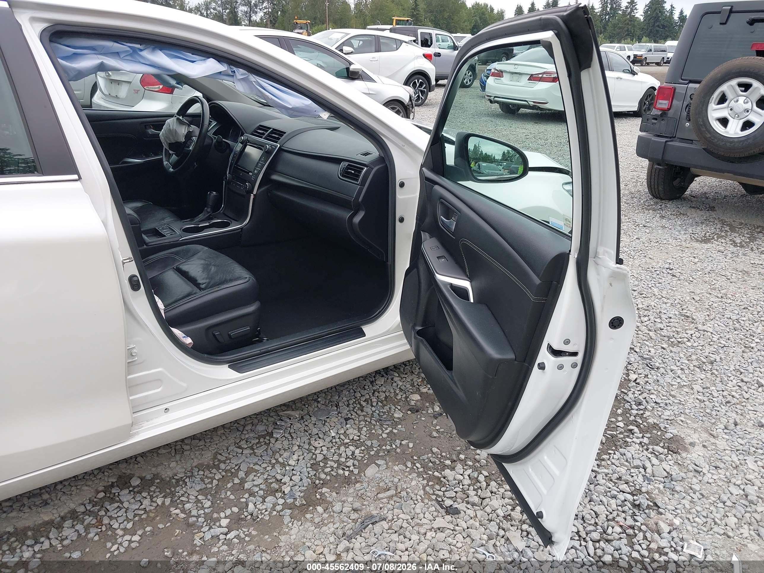 2015 Toyota Camry Hybrid Xle Белый vin: 4T1BD1FK8FU146848