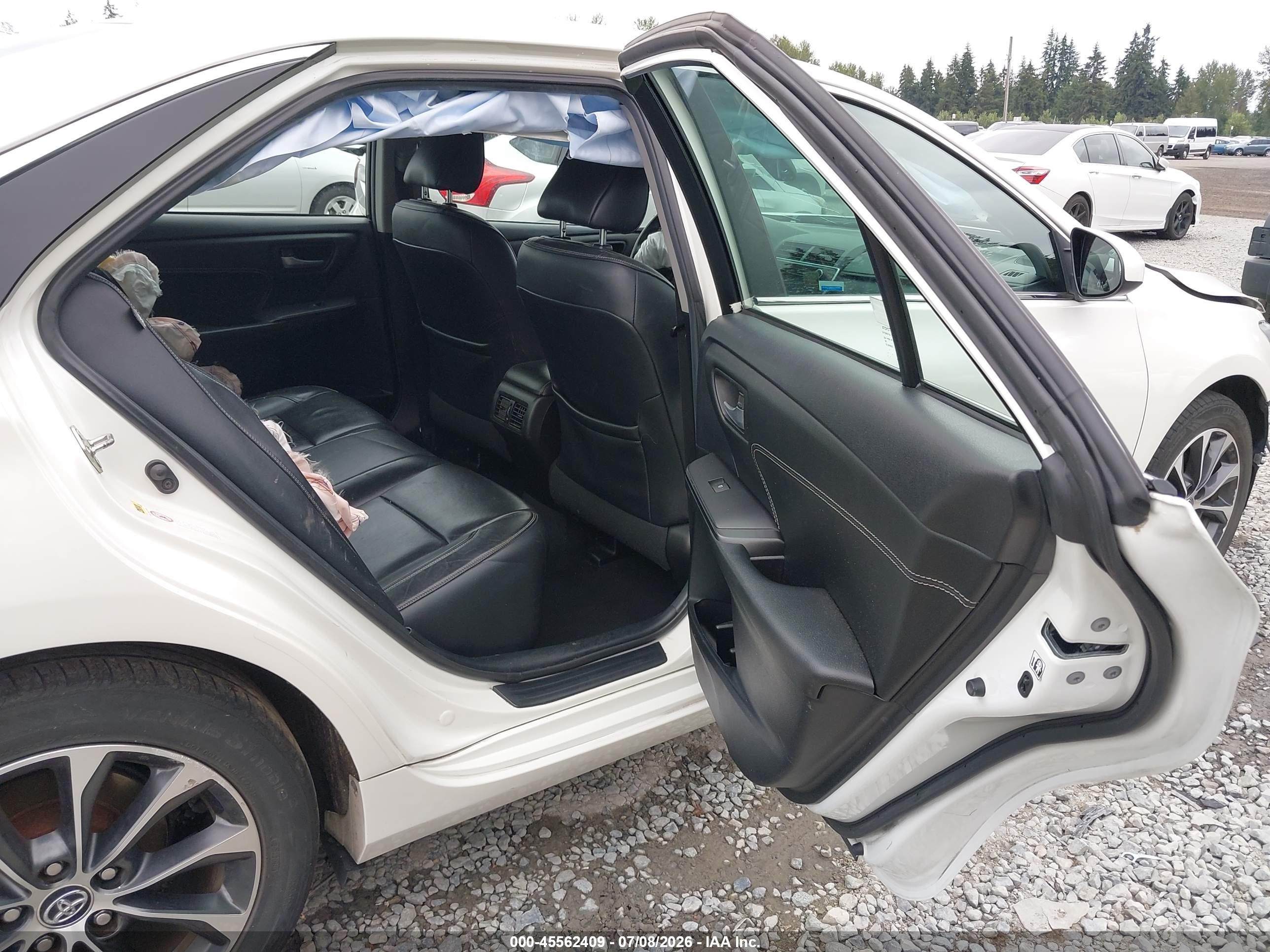 2015 Toyota Camry Hybrid Xle Белый vin: 4T1BD1FK8FU146848