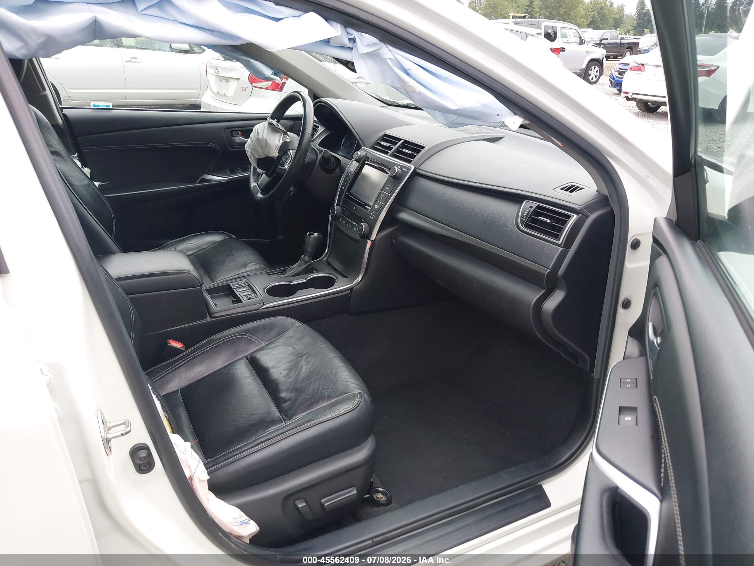 2015 Toyota Camry Hybrid Xle Белый vin: 4T1BD1FK8FU146848