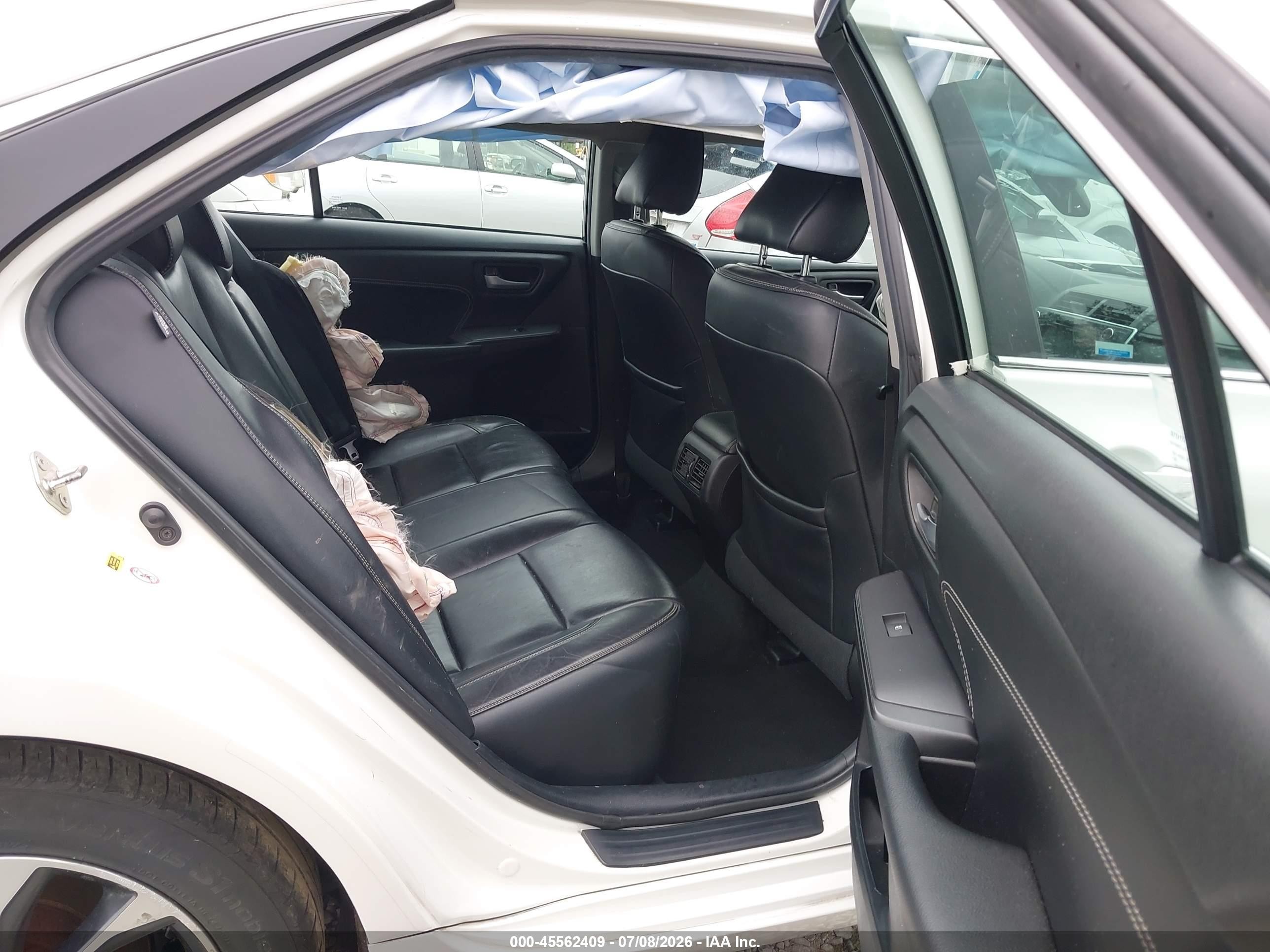 2015 Toyota Camry Hybrid Xle Белый vin: 4T1BD1FK8FU146848
