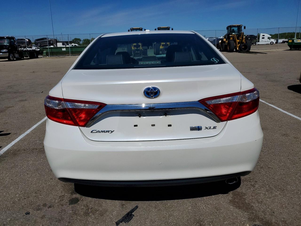 2015 Toyota Camry Hybrid Xle White vin: 4T1BD1FK8FU147823