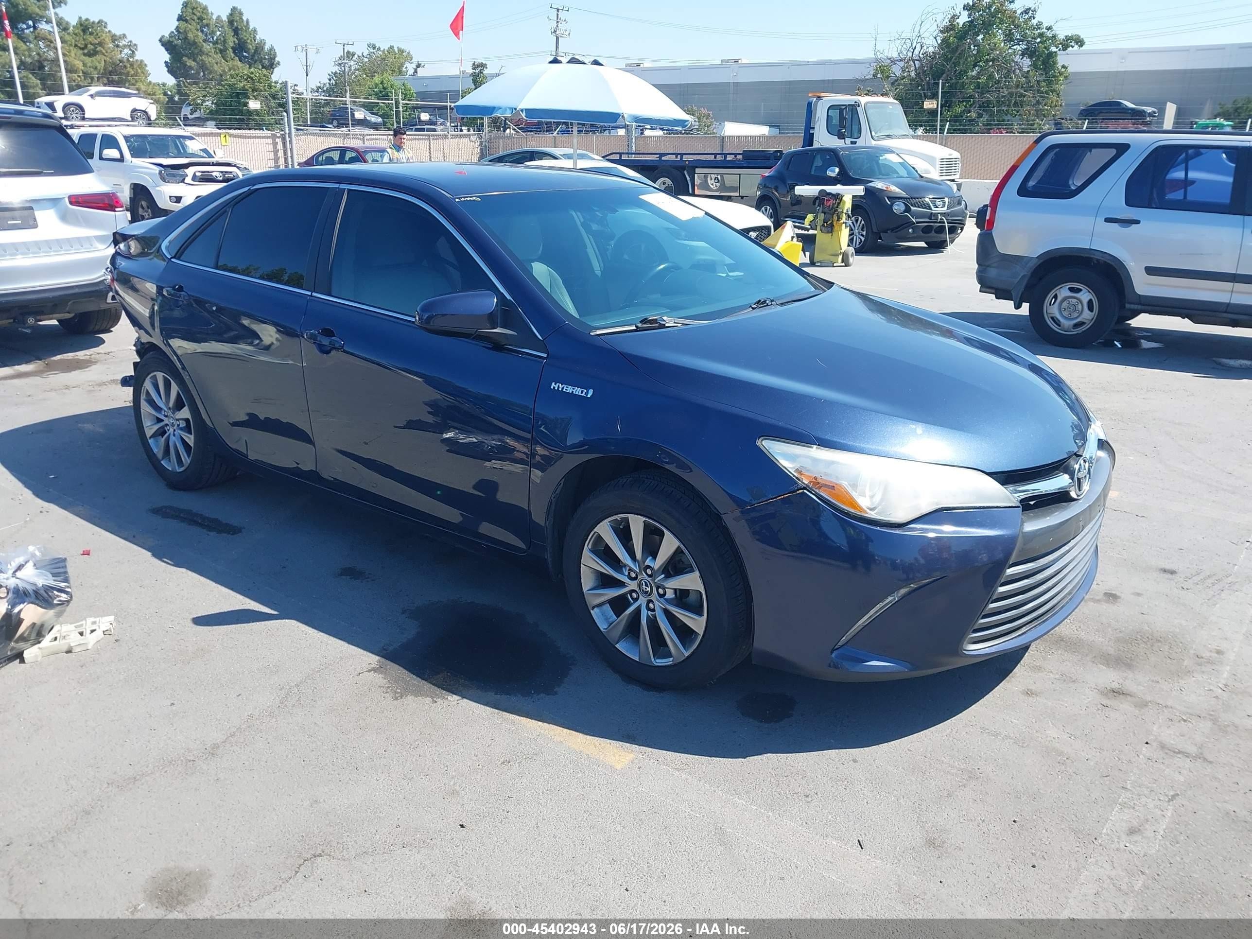 2015 Toyota Camry Hybrid Xle Blue vin: 4T1BD1FK8FU172981