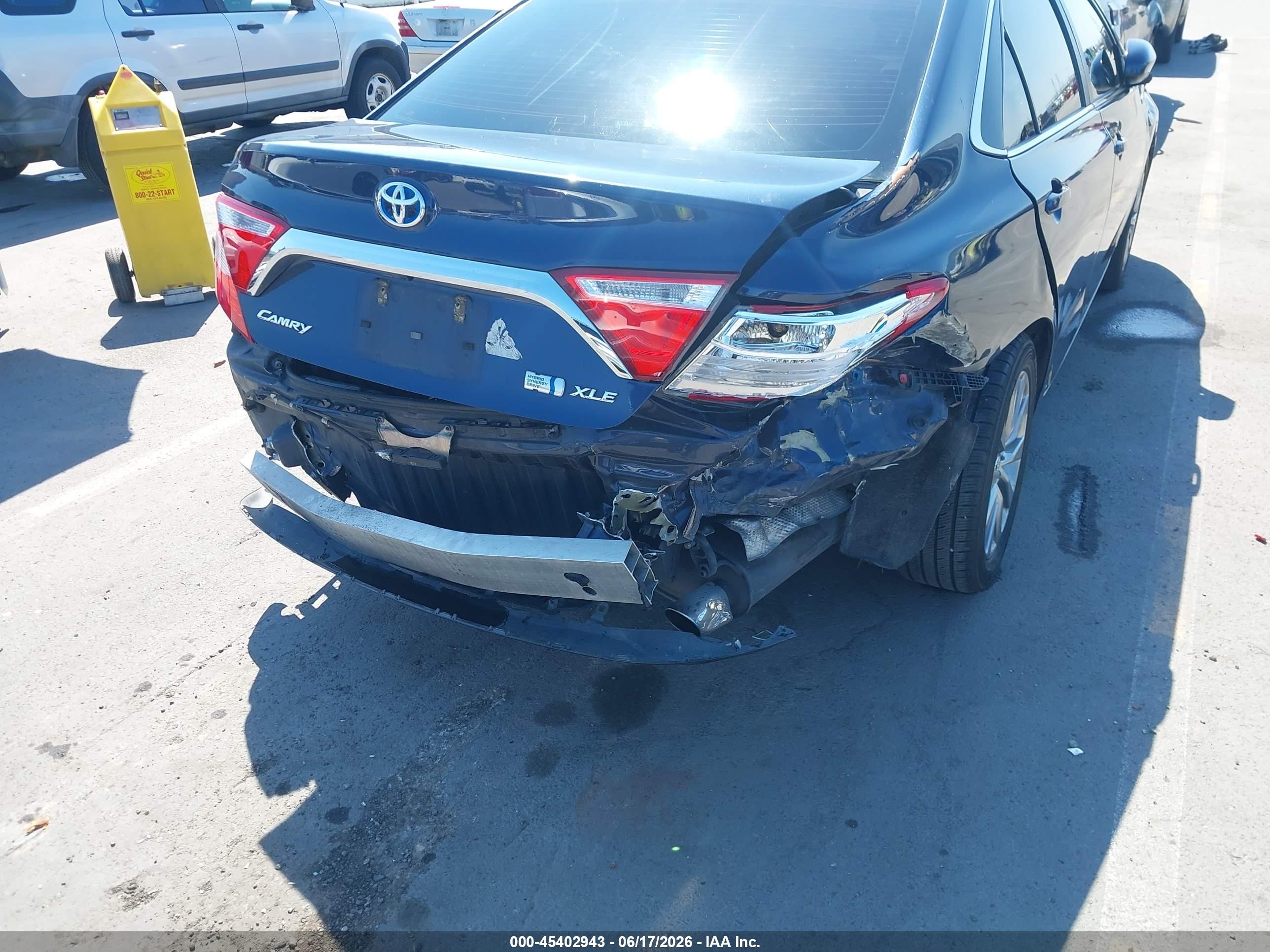 2015 Toyota Camry Hybrid Xle Blue vin: 4T1BD1FK8FU172981
