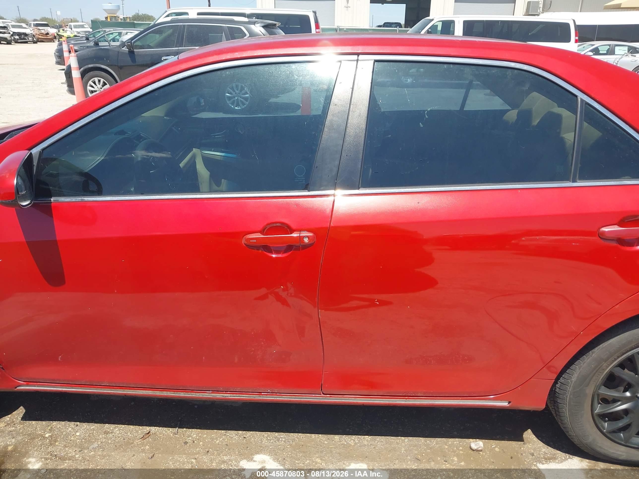 2013 Toyota Camry Hybrid Le Red vin: 4T1BD1FK9DU074264