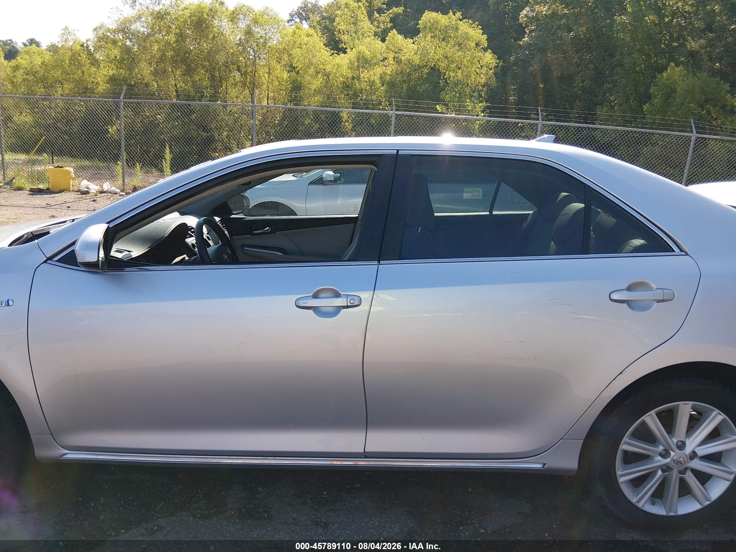 2013 Toyota Camry Hybrid Xle Серебряный vin: 4T1BD1FK9DU074295