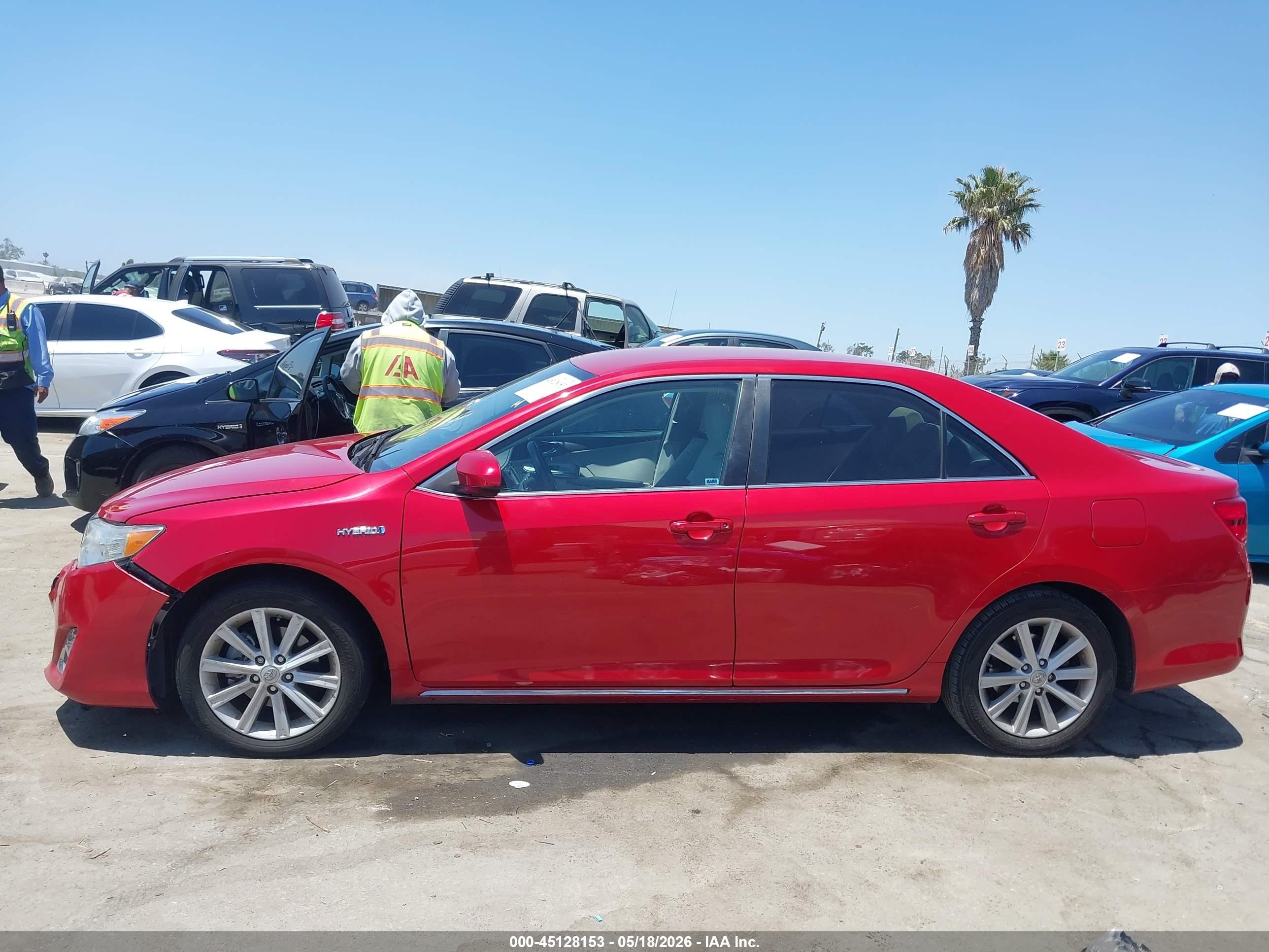 2013 Toyota Camry Hybrid Xle Red vin: 4T1BD1FK9DU074426