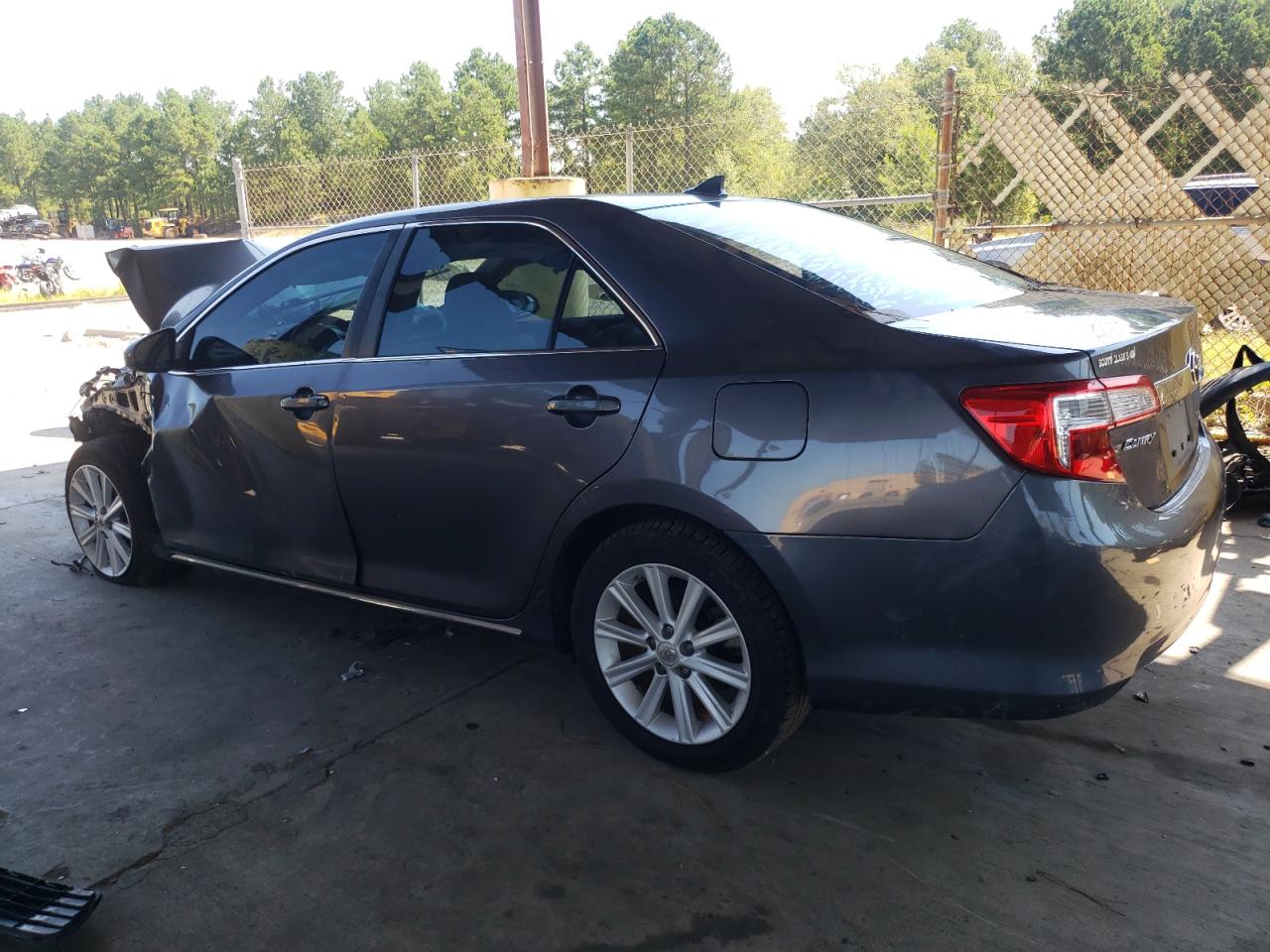 2013 Toyota Camry Hybrid Gray vin: 4T1BD1FK9DU082140