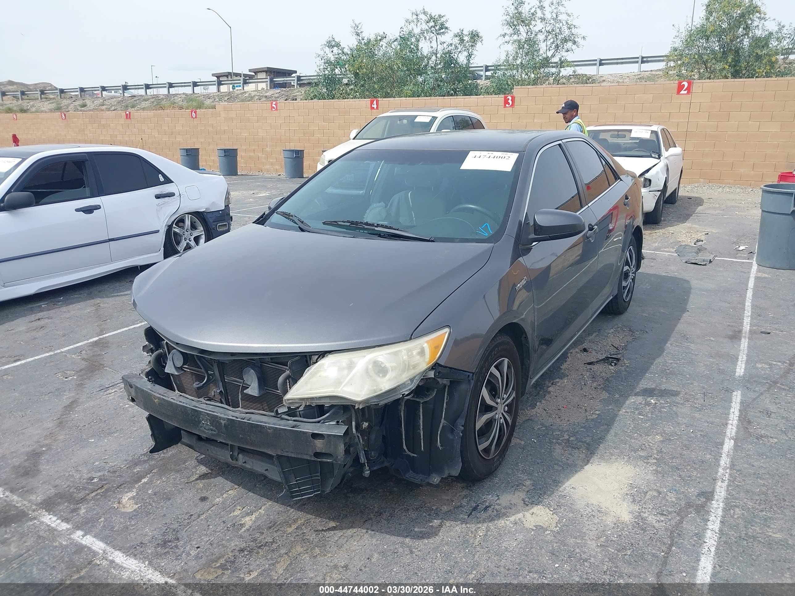 2013 Toyota Camry Hybrid Le Серый vin: 4T1BD1FK9DU095342