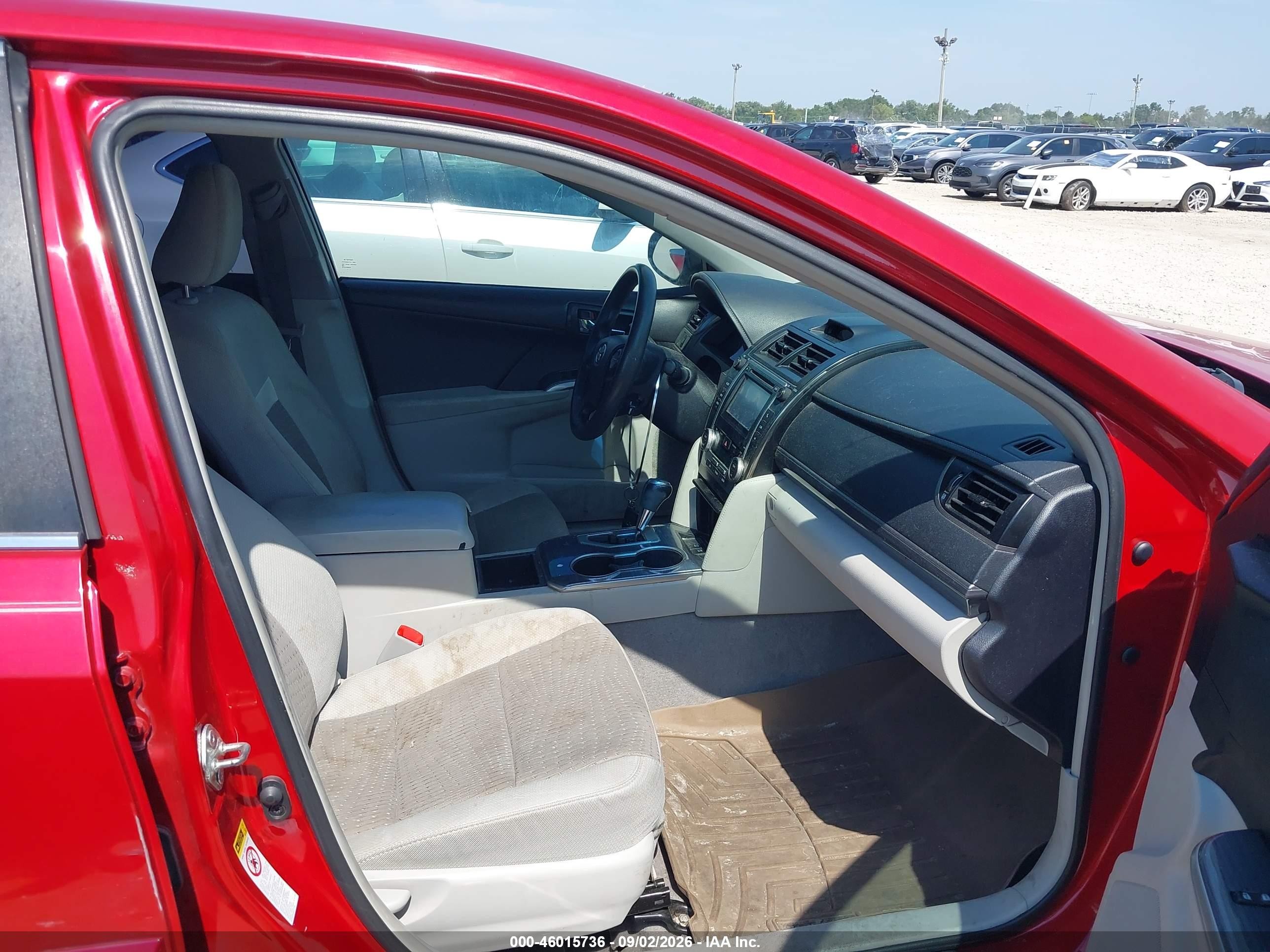 2014 Toyota Camry Hybrid Le Red vin: 4T1BD1FK9EU105871