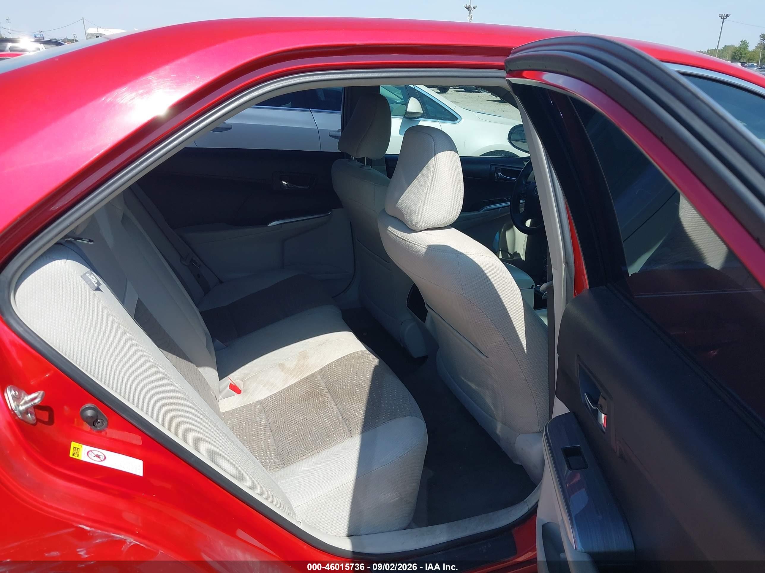 2014 Toyota Camry Hybrid Le Red vin: 4T1BD1FK9EU105871