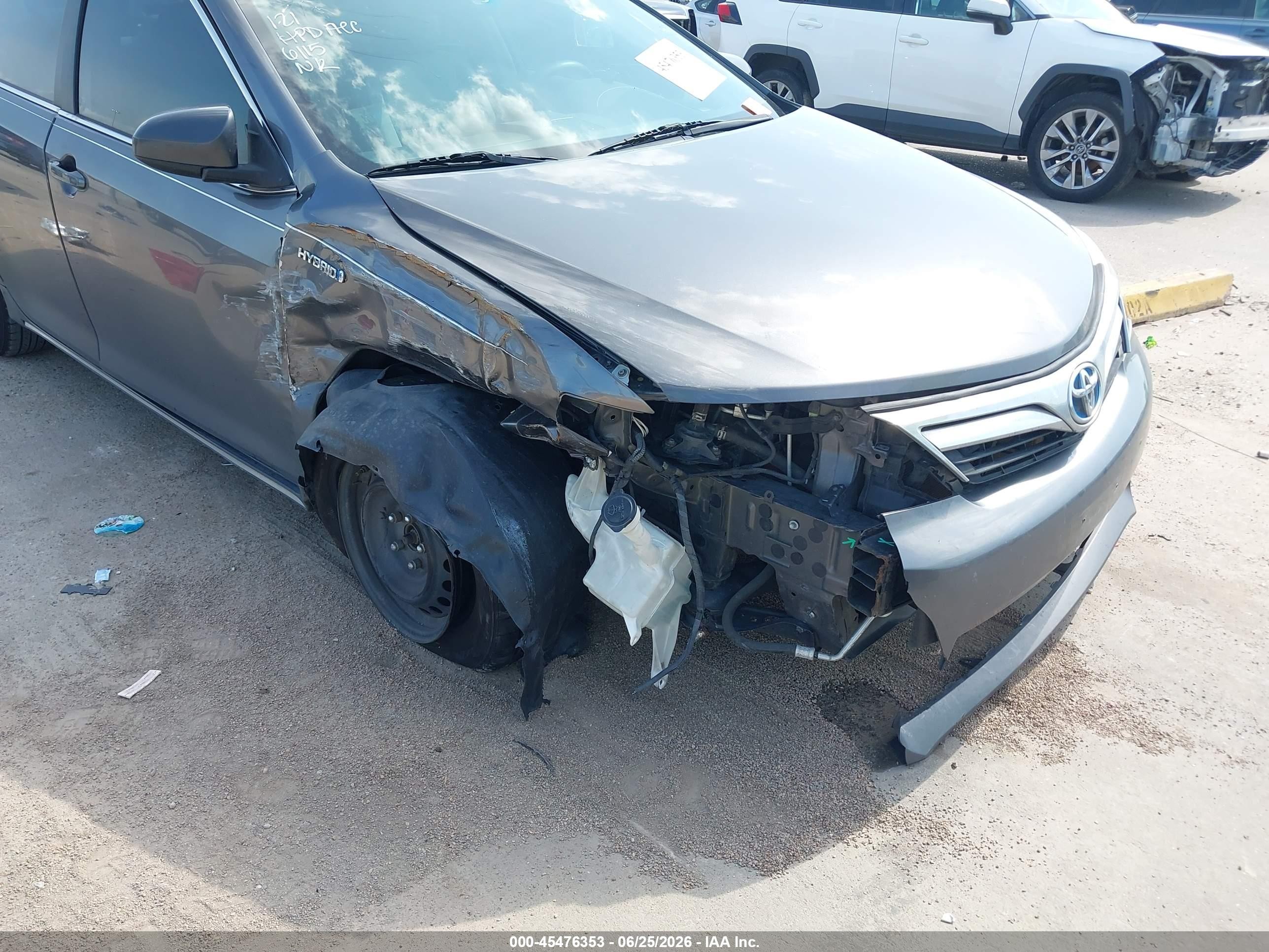 2014 Toyota Camry Hybrid Le Gray vin: 4T1BD1FK9EU123898
