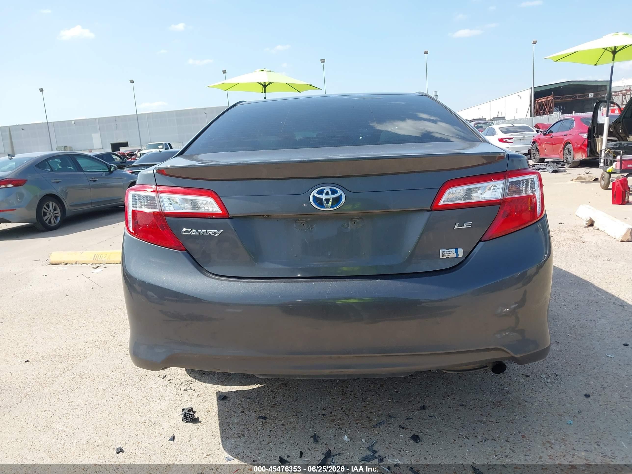 2014 Toyota Camry Hybrid Le Gray vin: 4T1BD1FK9EU123898