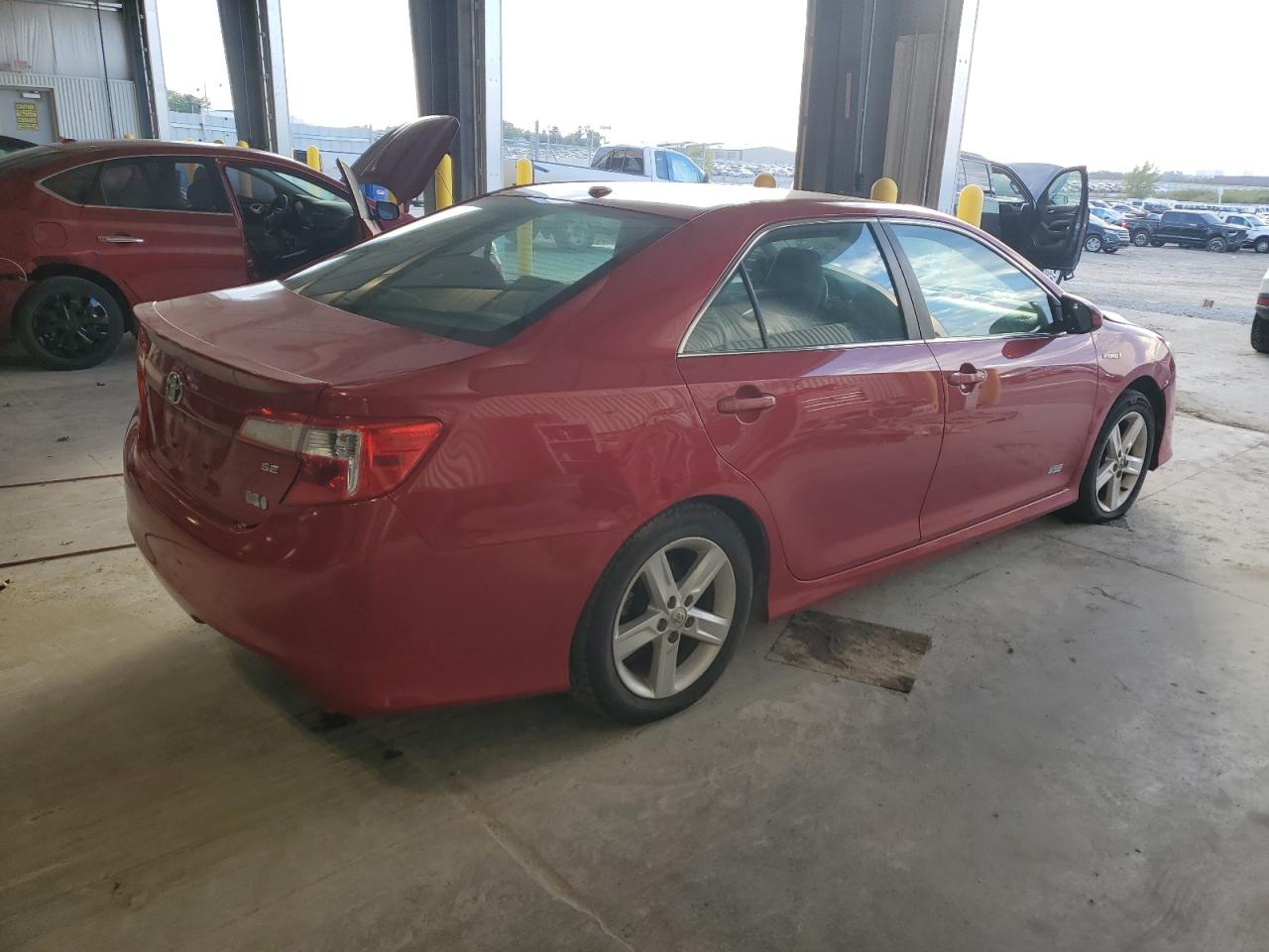 2014 Toyota Camry Красный vin: 4T1BD1FK9EU138384