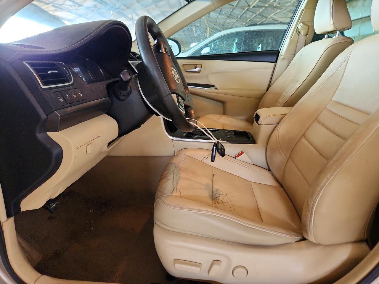 2015 Toyota Camry Hybrid Xle Tan vin: 4T1BD1FK9FU147541
