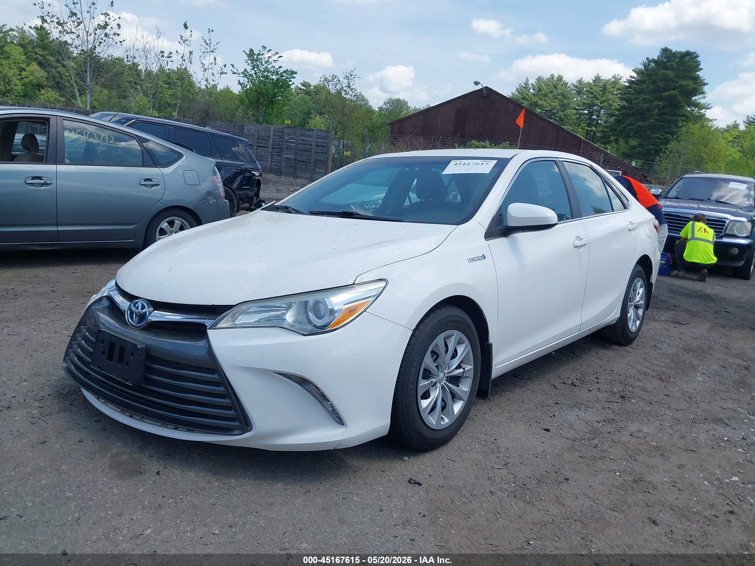 2015 Toyota Camry Hybrid Le White vin: 4T1BD1FK9FU169913