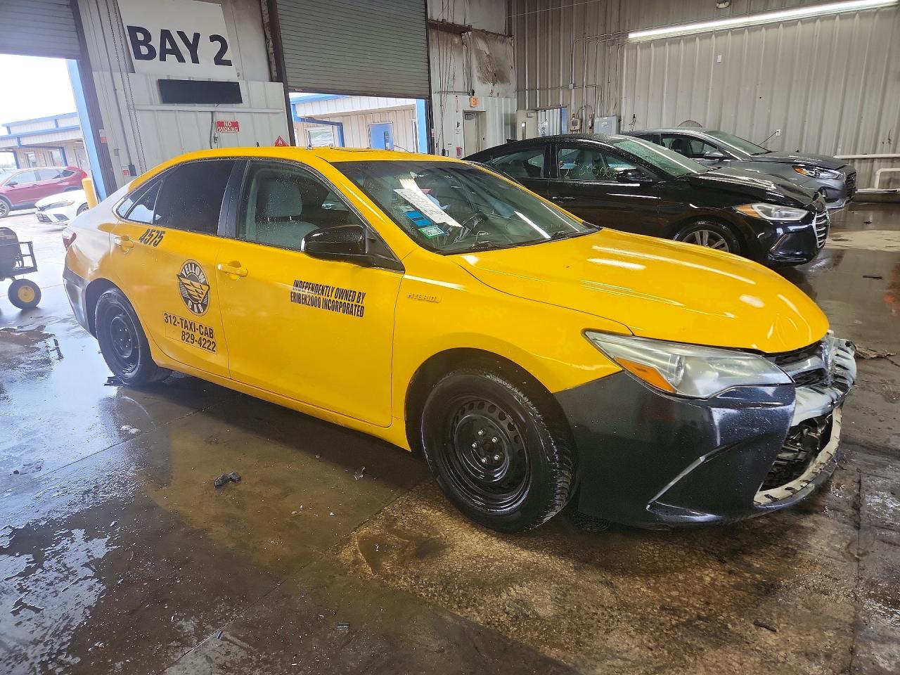 2015 Toyota Camry Yellow vin: 4T1BD1FK9FU172813