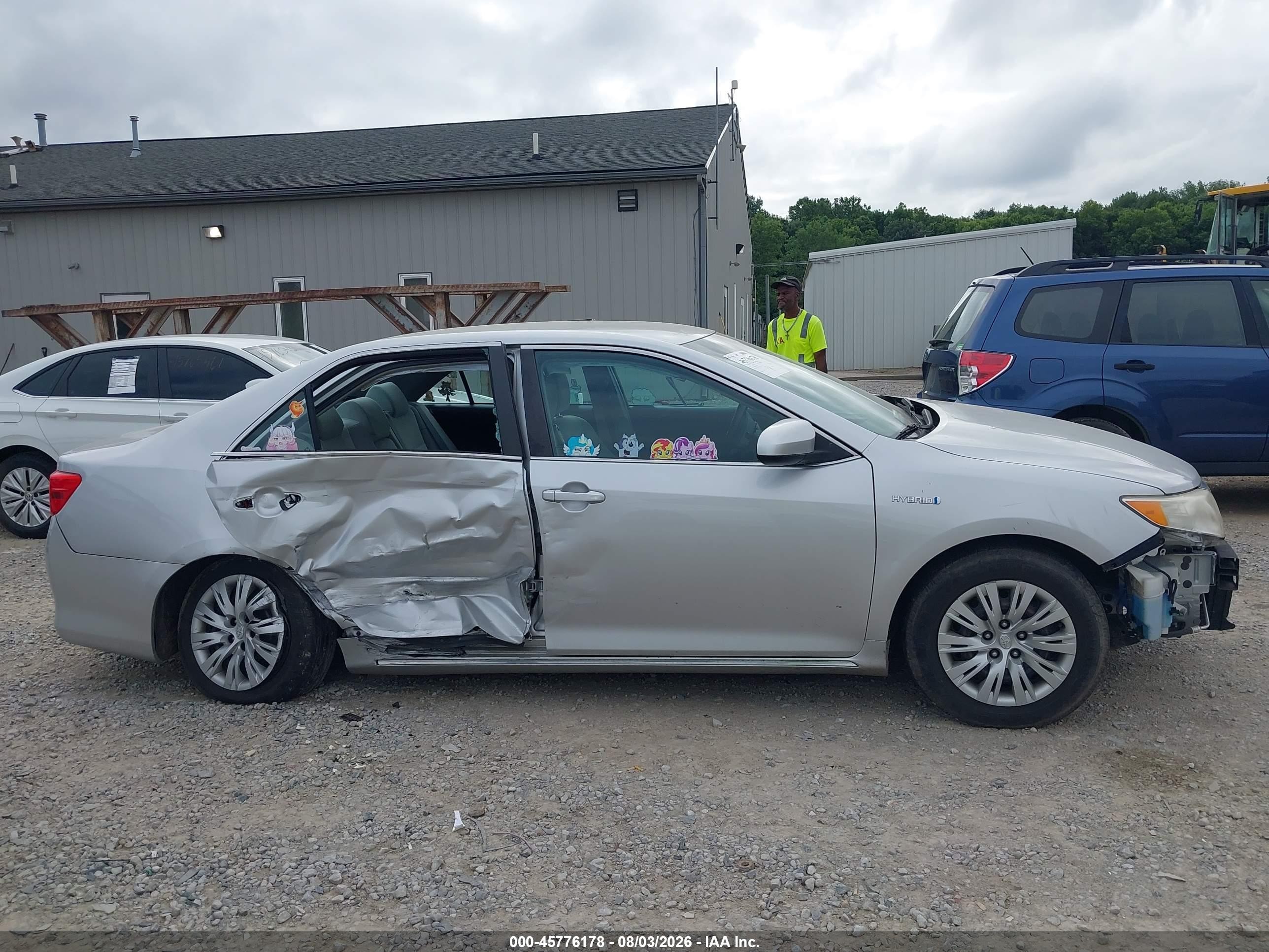 2012 Toyota Camry Hybrid Le Silver vin: 4T1BD1FKXCU033866