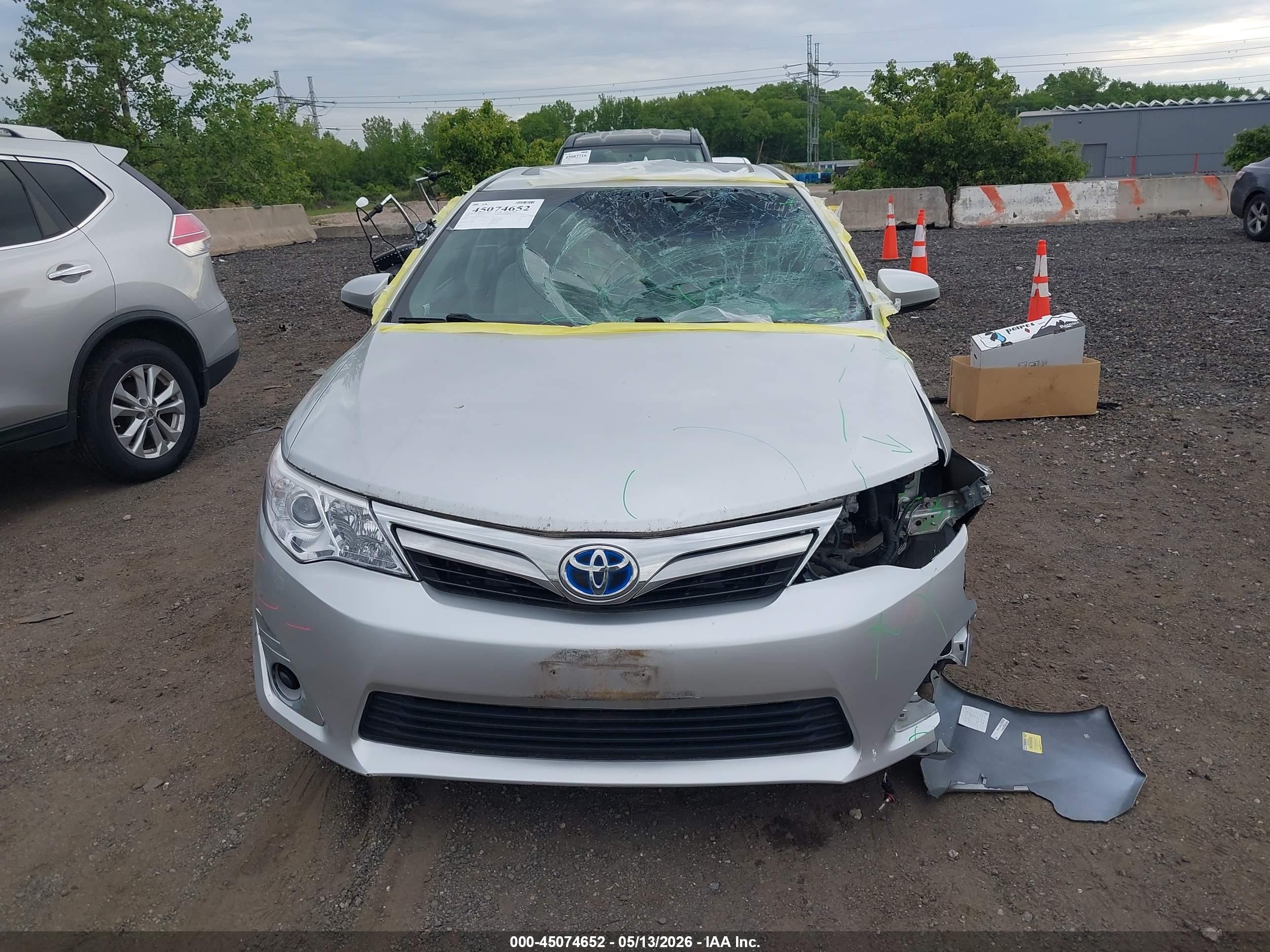 2013 Toyota Camry Hybrid Xle Silver vin: 4T1BD1FKXDU074158