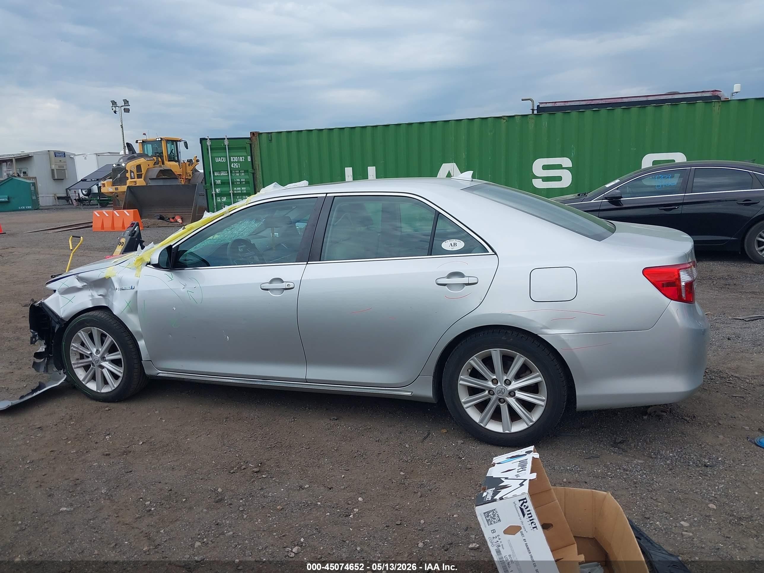 2013 Toyota Camry Hybrid Xle Silver vin: 4T1BD1FKXDU074158