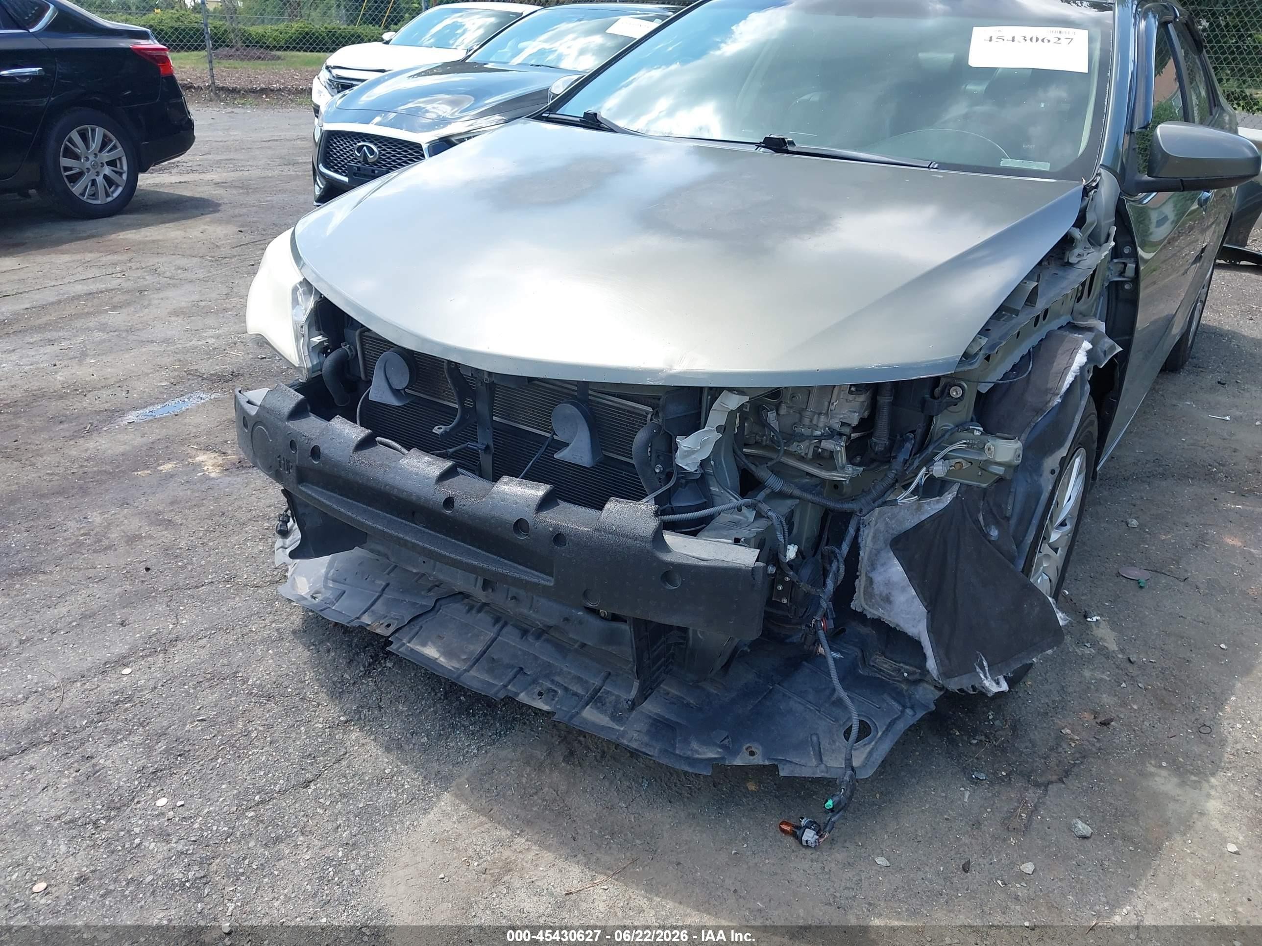 2013 Toyota Camry Hybrid Le Gold vin: 4T1BD1FKXDU091350