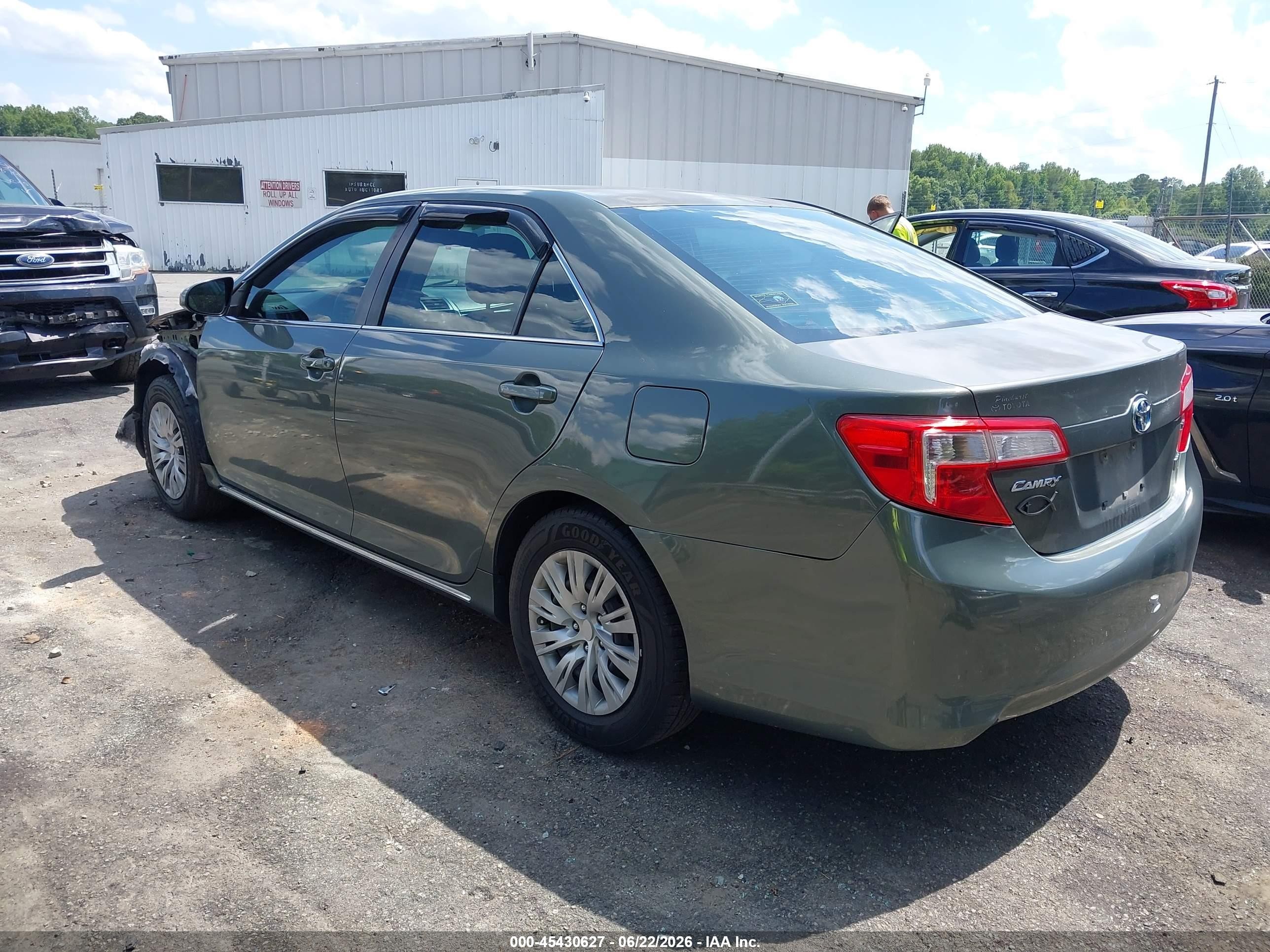 2013 Toyota Camry Hybrid Le Gold vin: 4T1BD1FKXDU091350