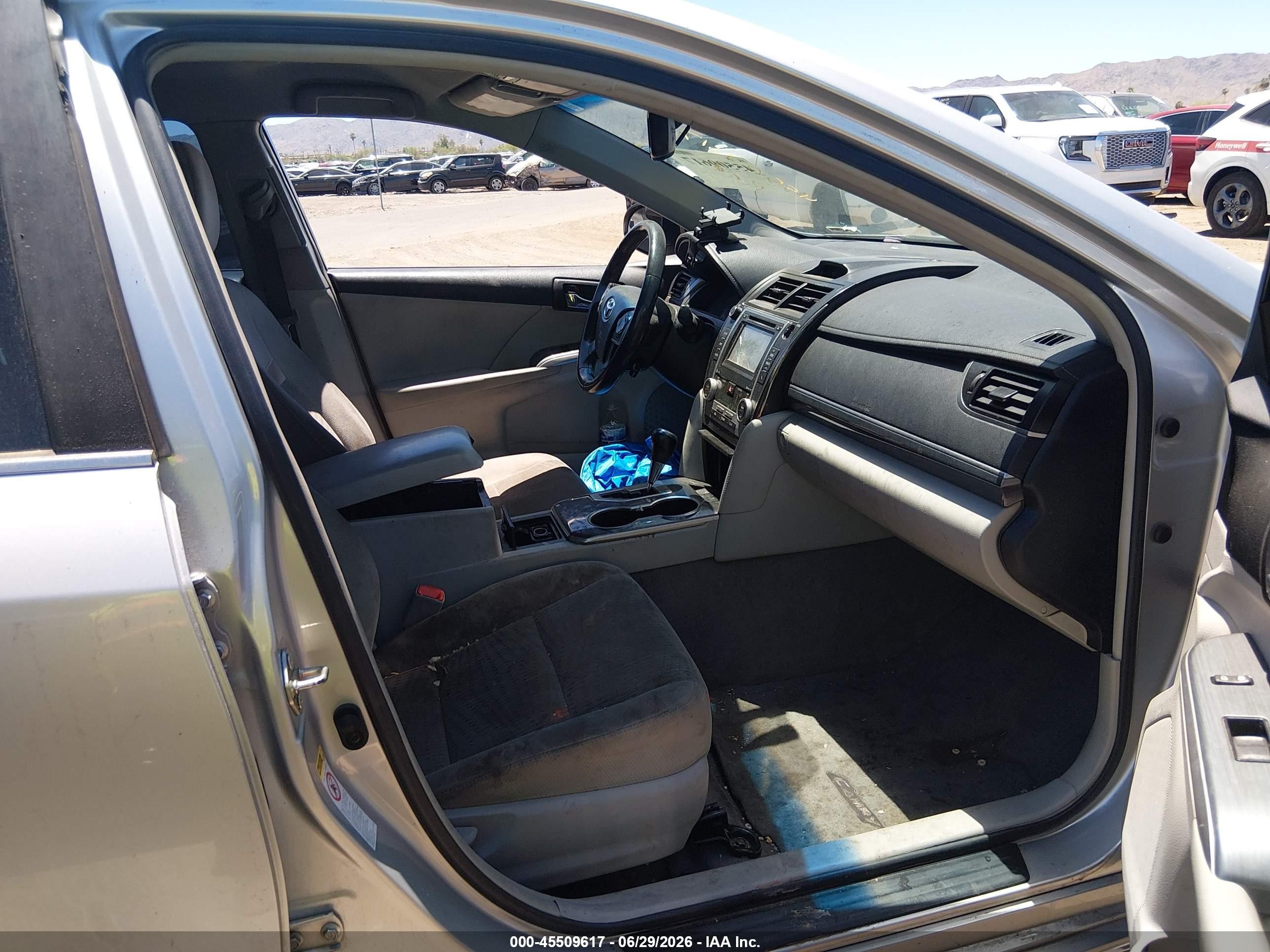 2014 Toyota Camry Hybrid Xle Silver vin: 4T1BD1FKXEU118192