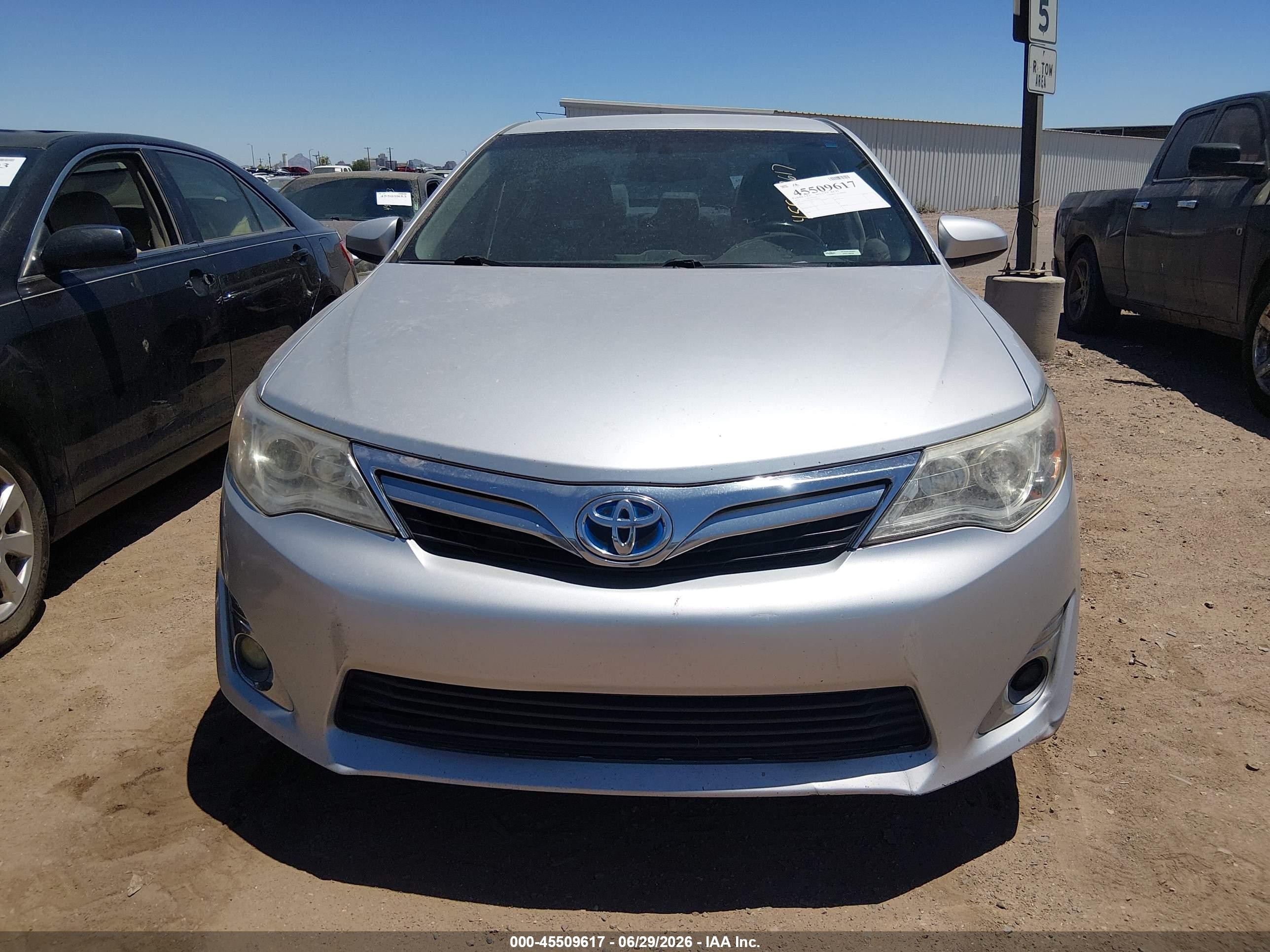 2014 Toyota Camry Hybrid Xle Silver vin: 4T1BD1FKXEU118192