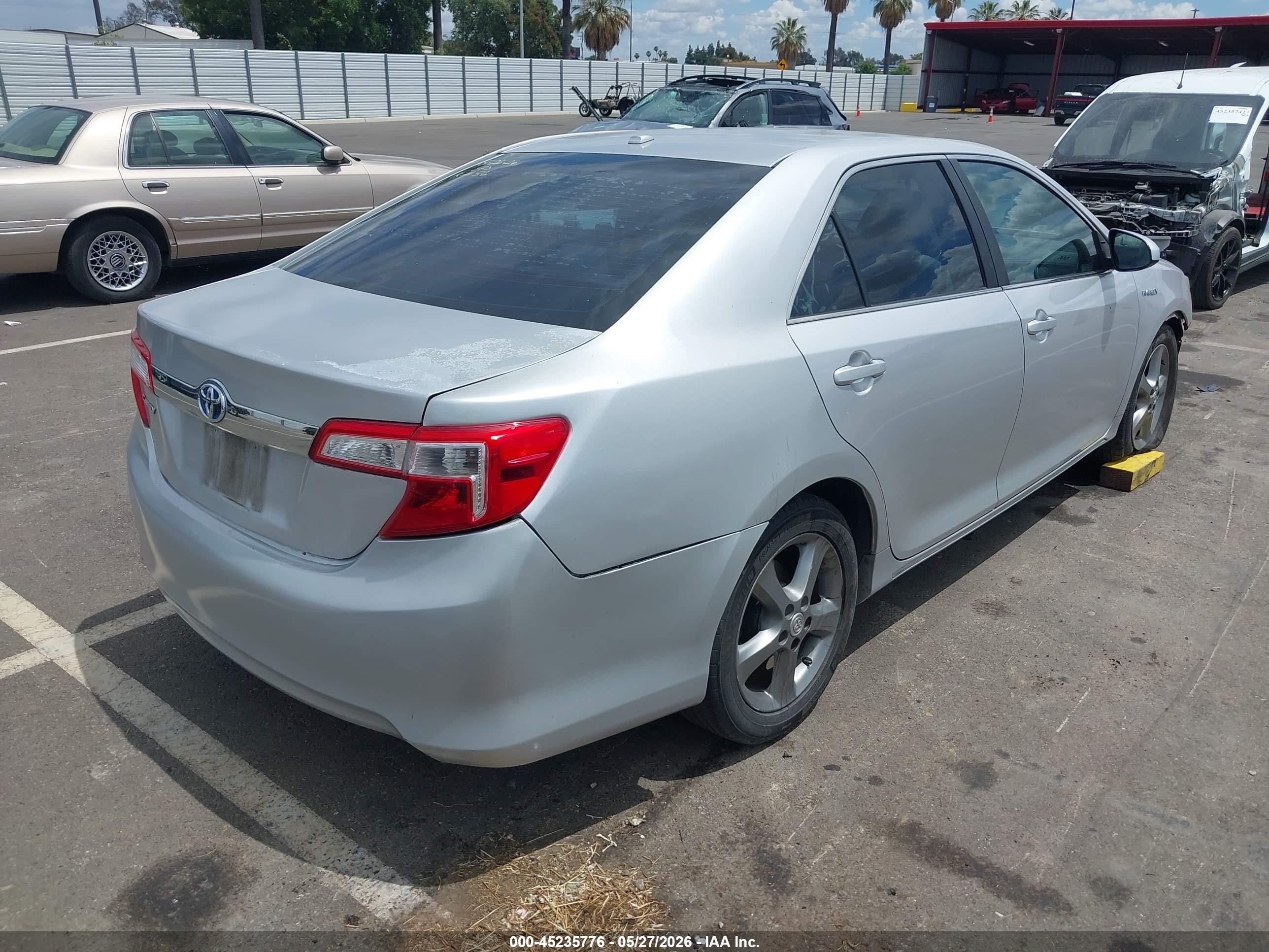 2014 Toyota Camry Hybrid Xle Silver vin: 4T1BD1FKXEU120556