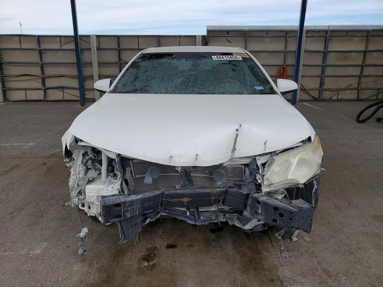 2014 Toyota Camry Hybrid Le Белый vin: 4T1BD1FKXEU122615