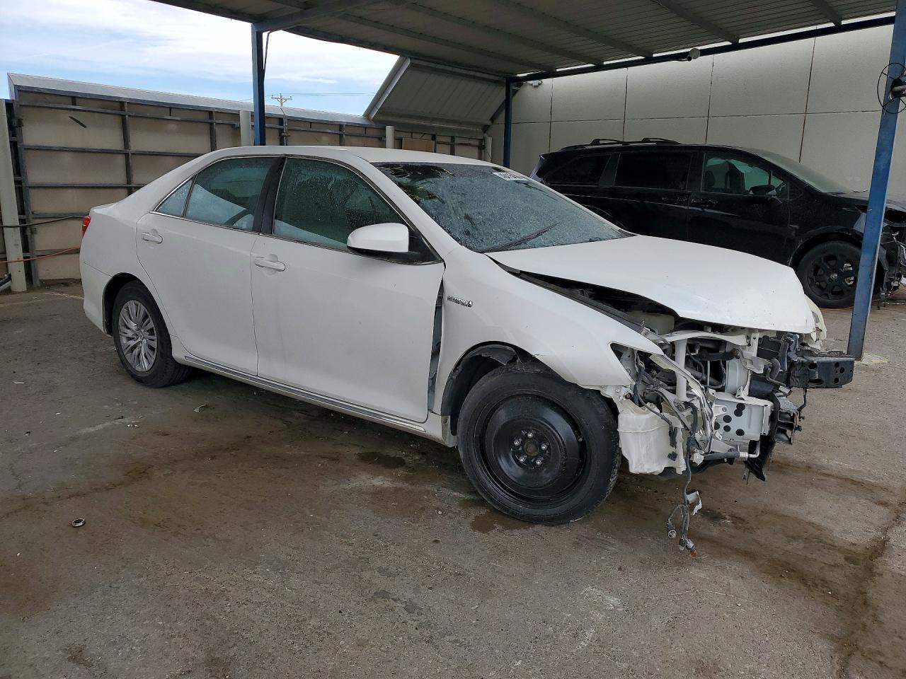 2014 Toyota Camry Hybrid Le Белый vin: 4T1BD1FKXEU122615