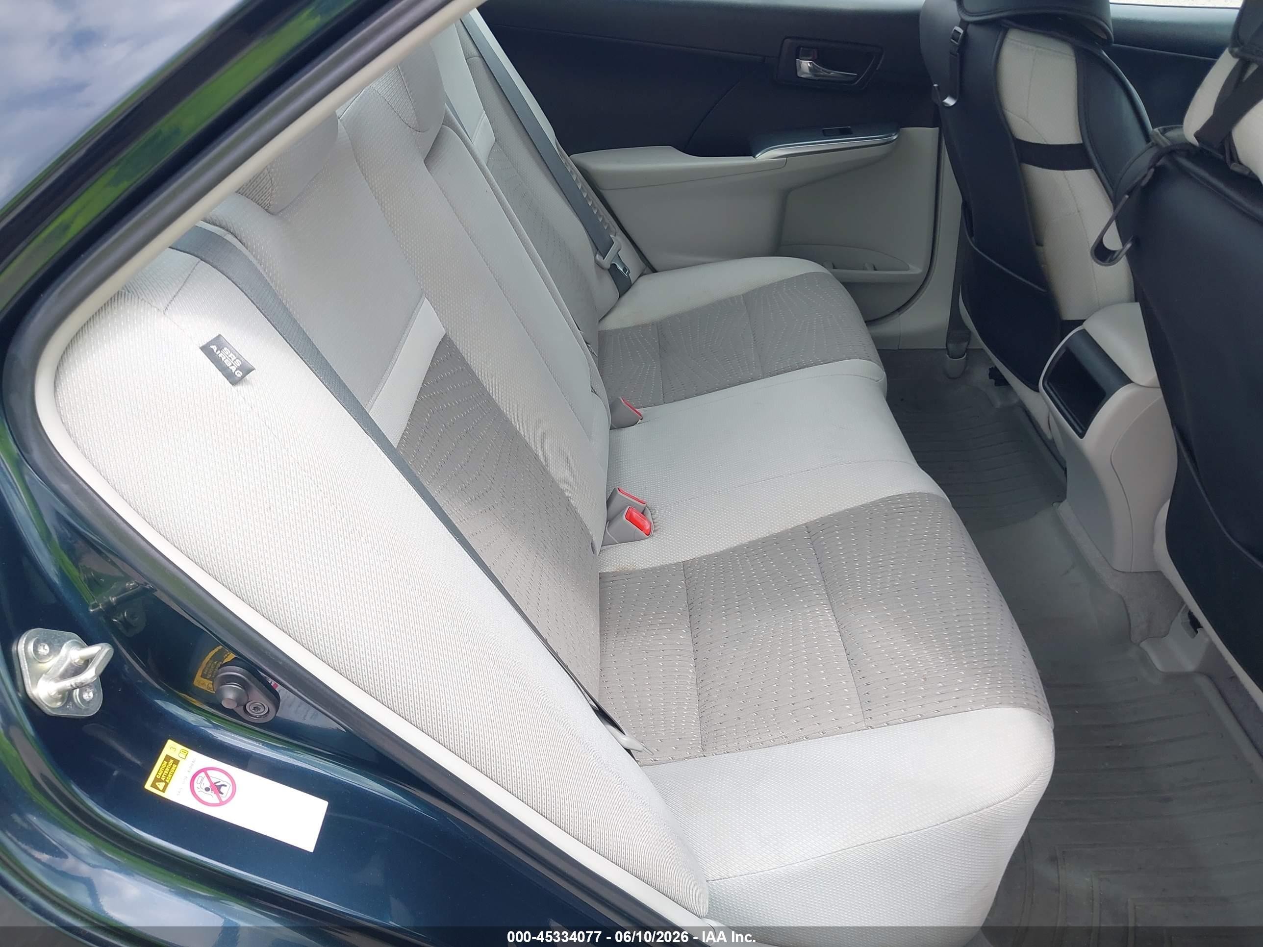 2014 Toyota Camry Hybrid Le Gray vin: 4T1BD1FKXEU137986