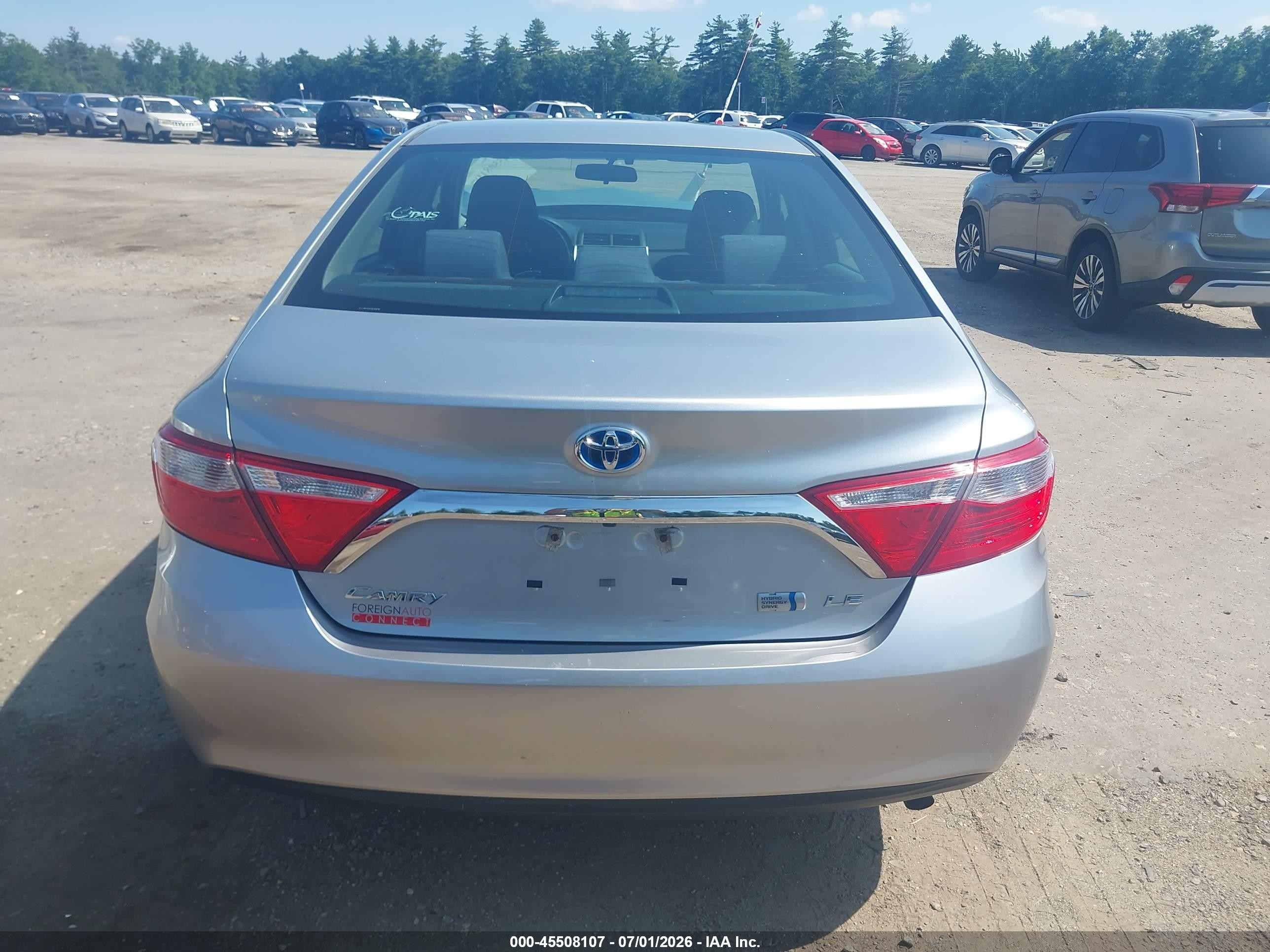 2015 Toyota Camry Hybrid Le Silver vin: 4T1BD1FKXFU146690