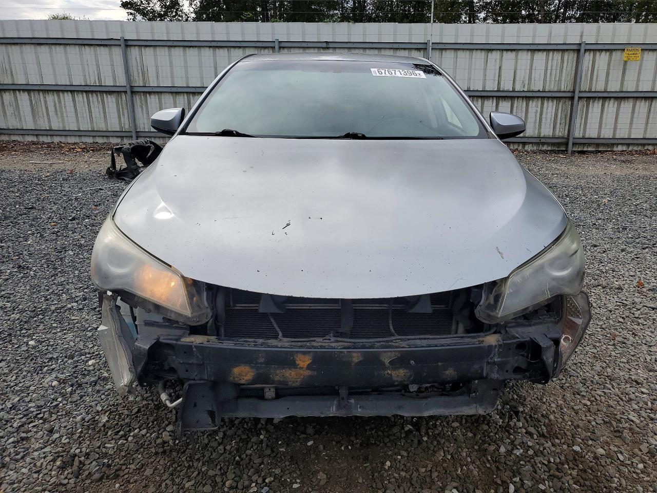 2015 Toyota Camry Hybrid Se Silver vin: 4T1BD1FKXFU153882