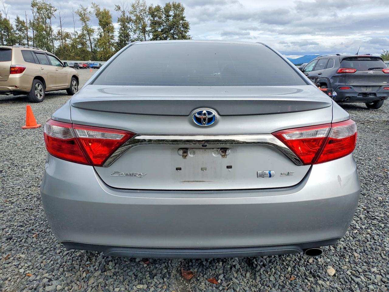 2015 Toyota Camry Hybrid Se Silver vin: 4T1BD1FKXFU153882