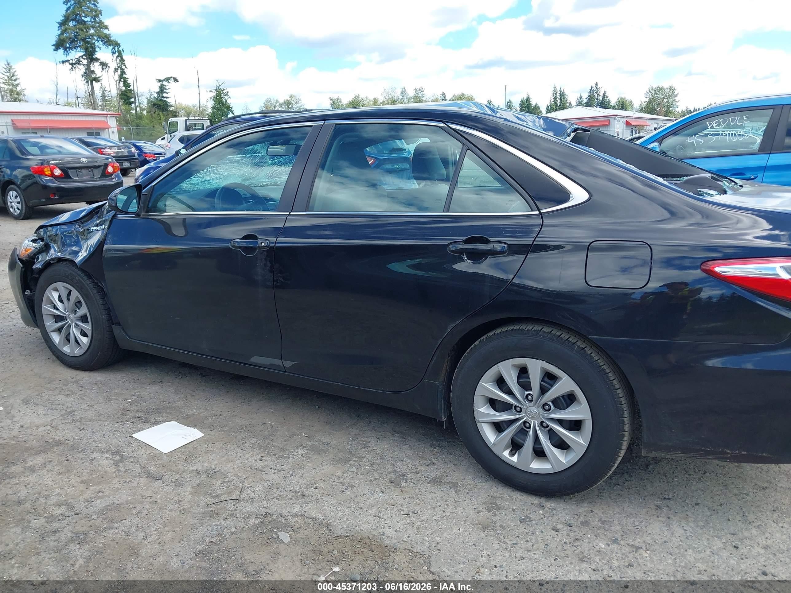 2015 Toyota Camry Hybrid Le Black vin: 4T1BD1FKXFU169287