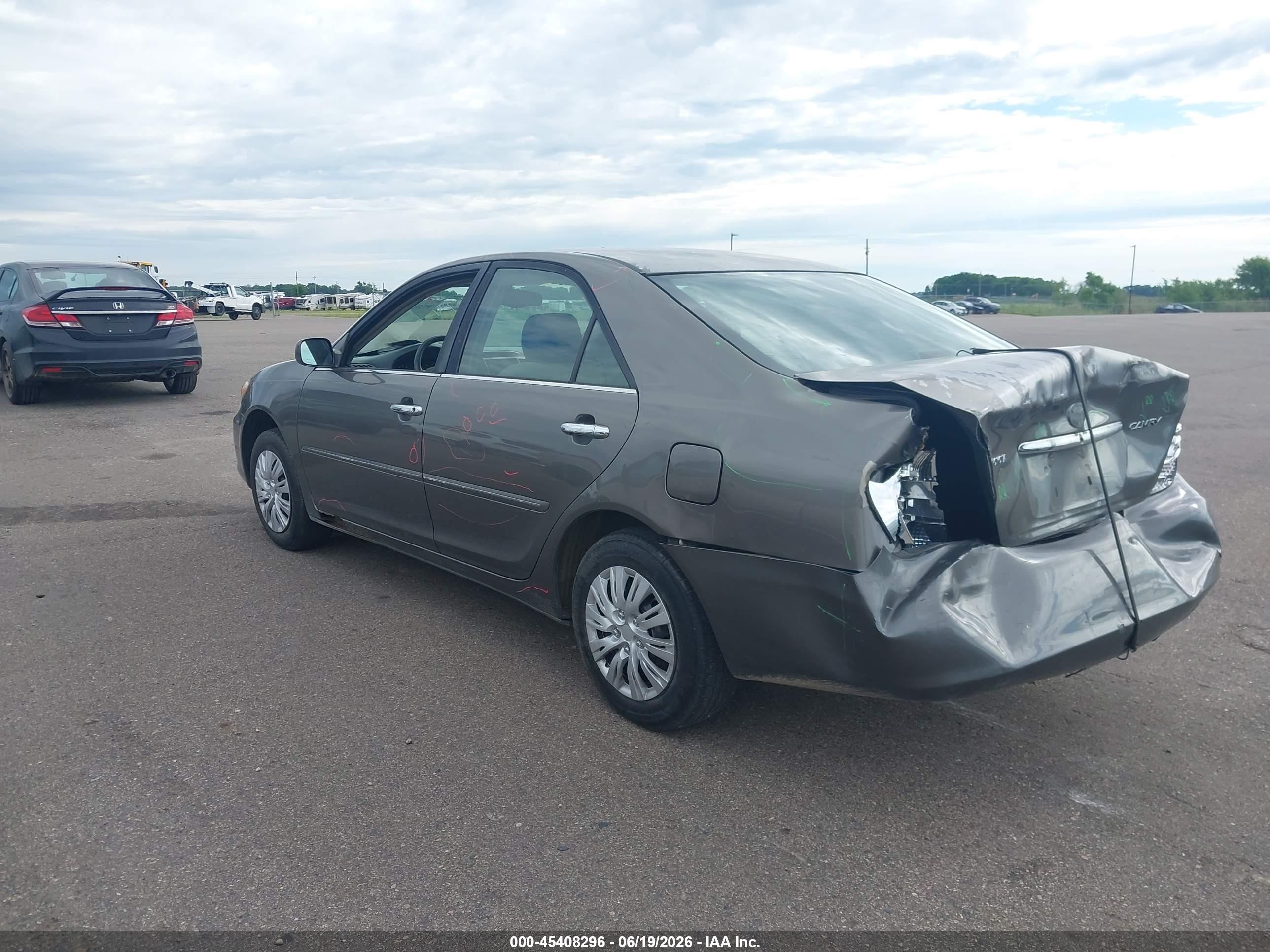 2002 Toyota Camry Xle Silver vin: 4T1BE30K02U566664
