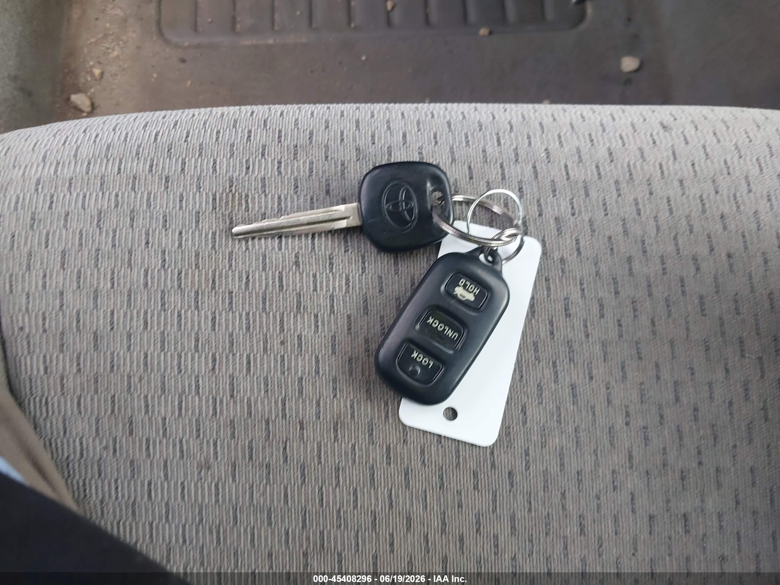 2002 Toyota Camry Xle Silver vin: 4T1BE30K02U566664