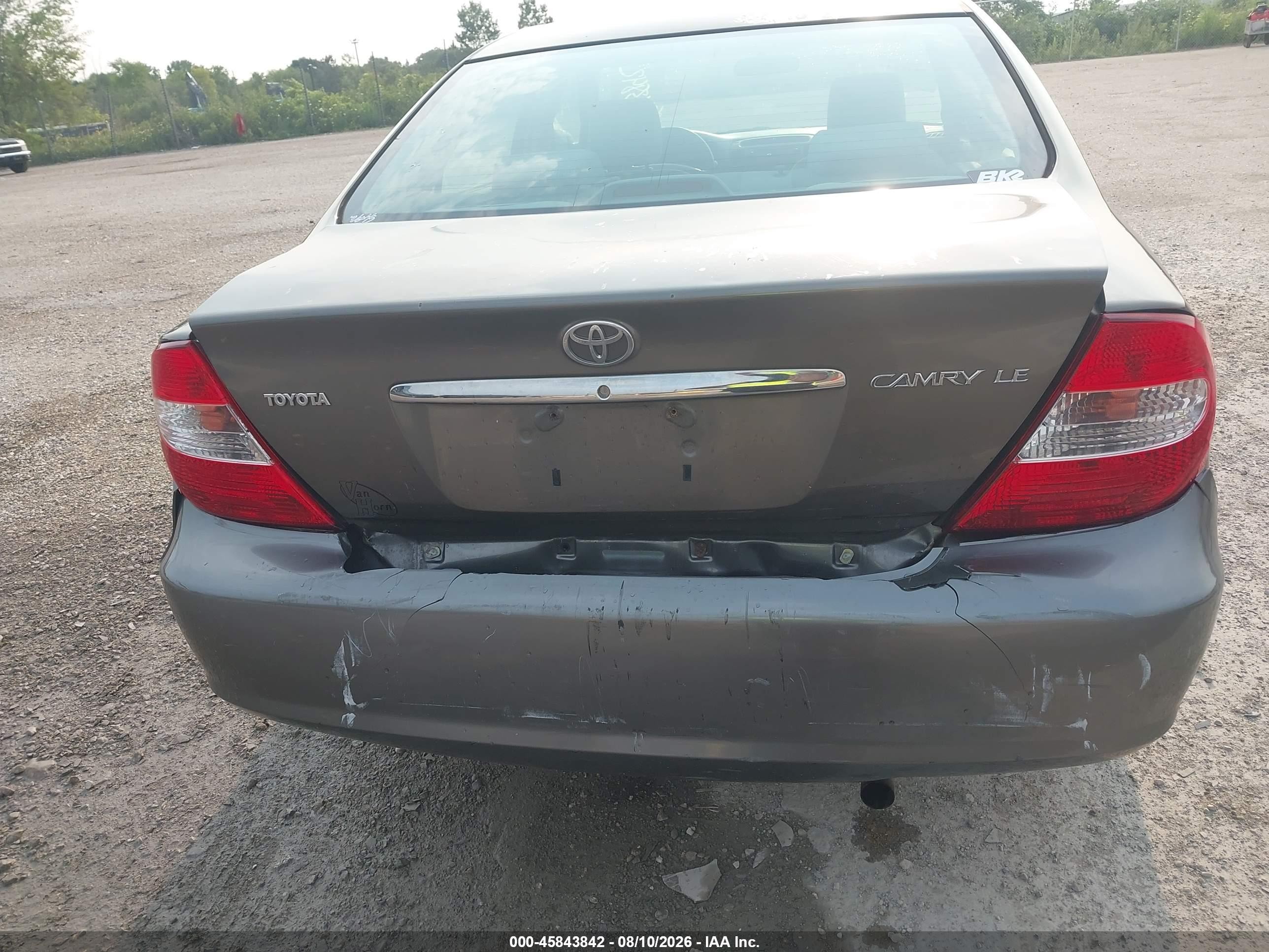 2002 Toyota Camry Le Gray vin: 4T1BE30K02U591435