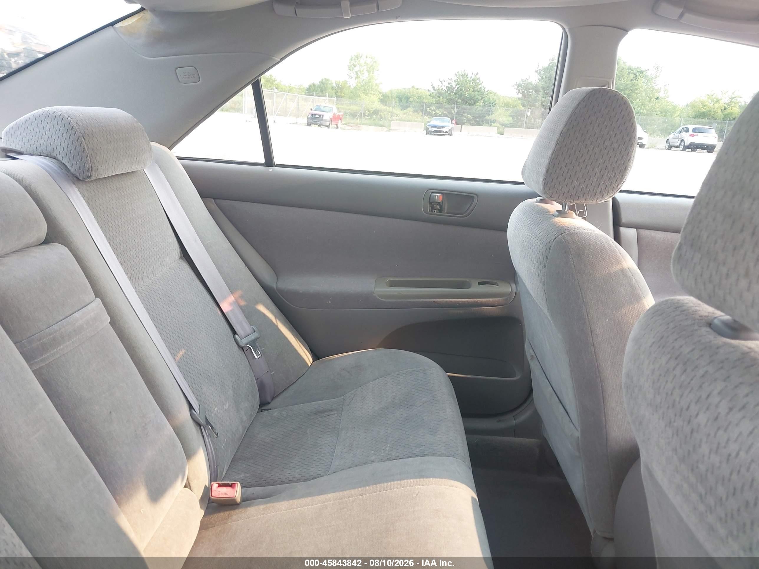 2002 Toyota Camry Le Gray vin: 4T1BE30K02U591435
