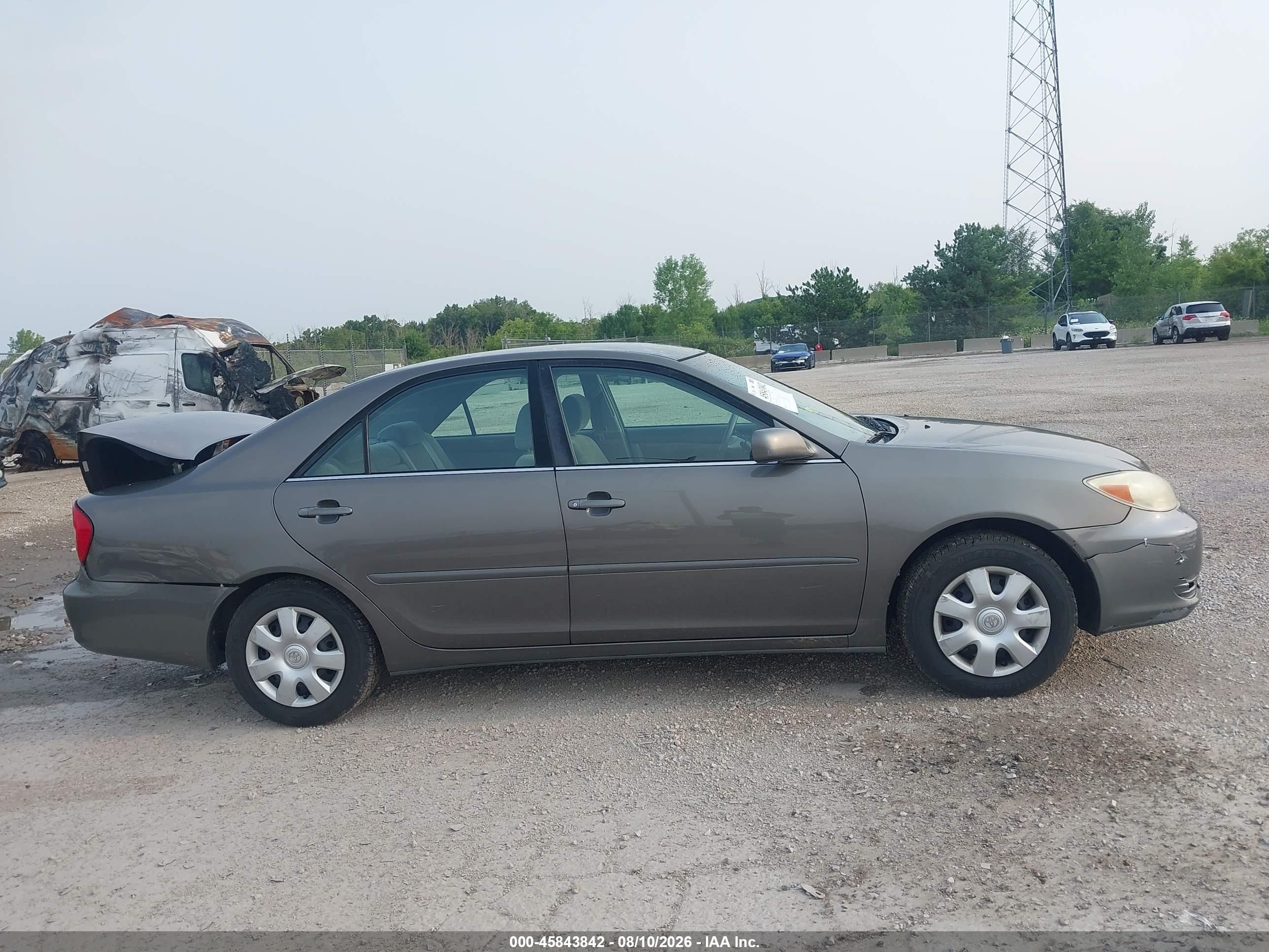 2002 Toyota Camry Le Gray vin: 4T1BE30K02U591435