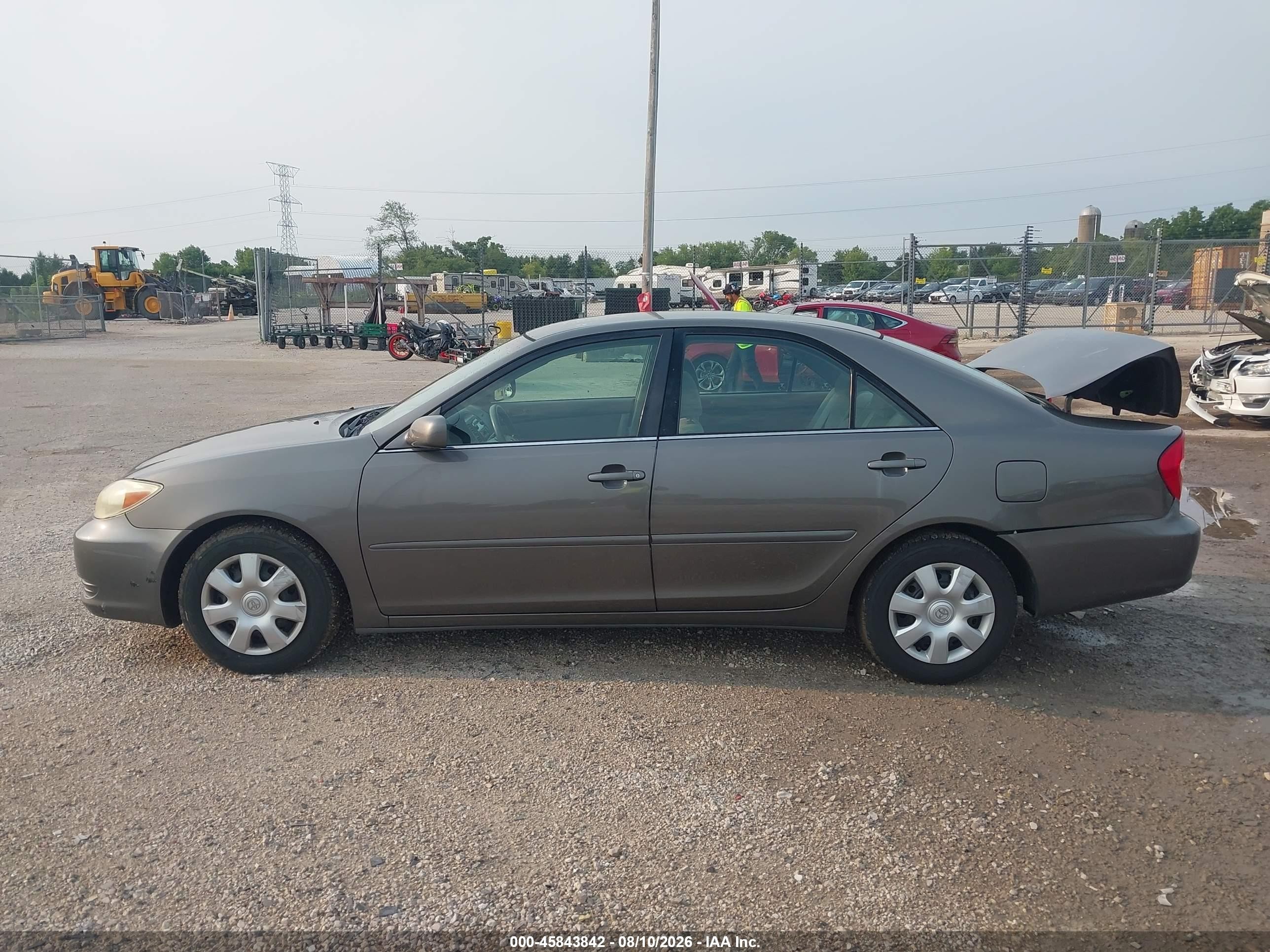 2002 Toyota Camry Le Gray vin: 4T1BE30K02U591435