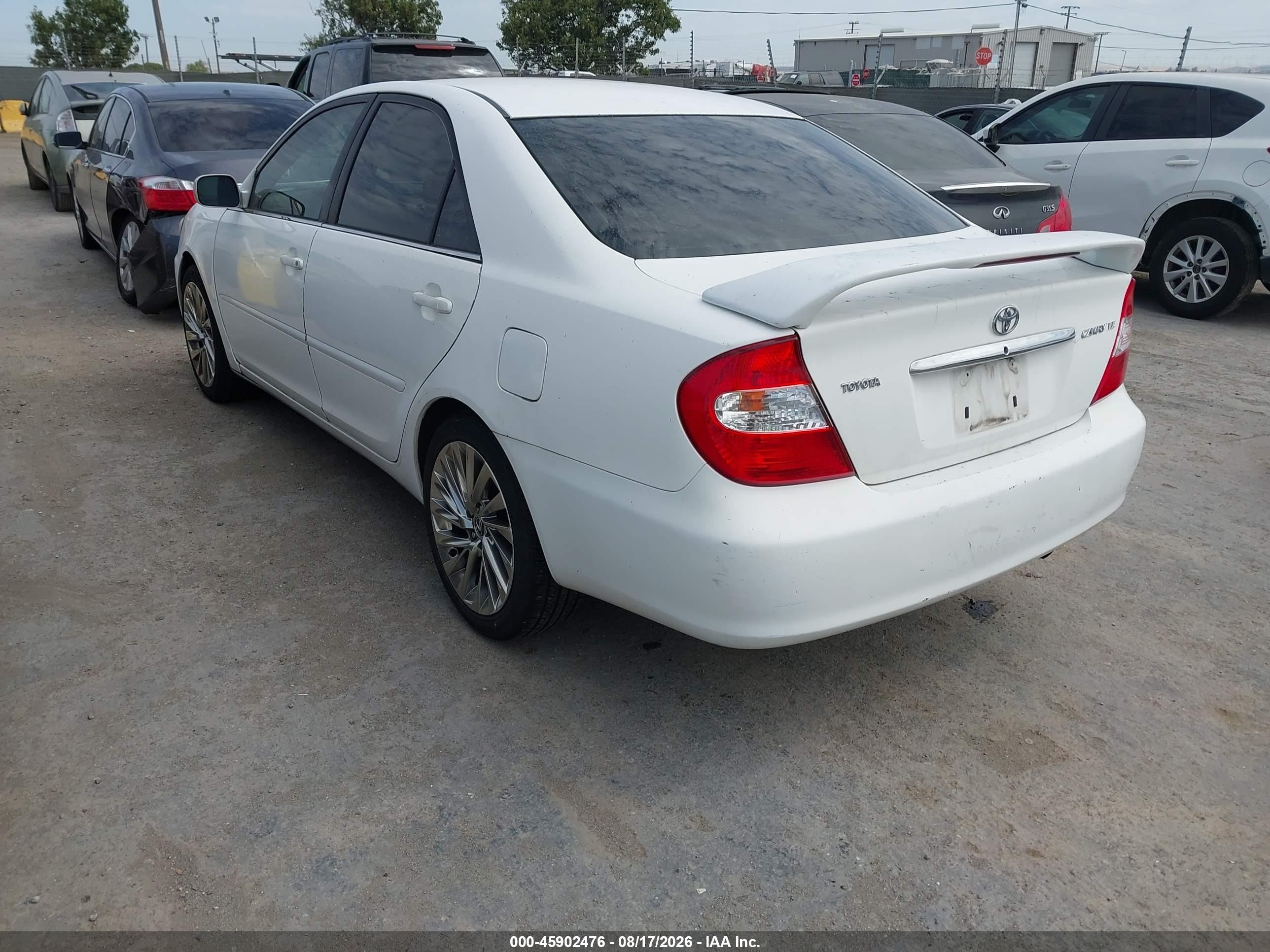 2003 Toyota Camry Le Белый vin: 4T1BE30K03U224861